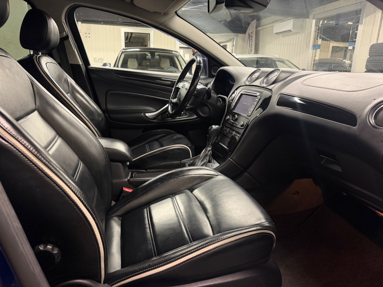 Ford Mondeo 2014, photo 4/10