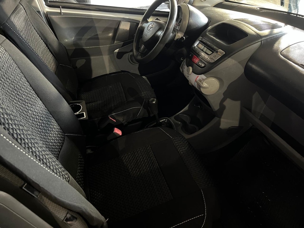 Toyota Aygo 1.0 2007, photo 7/10