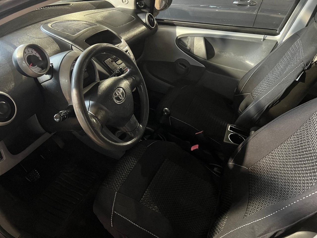 Toyota Aygo 1.0 2007, photo 6/10