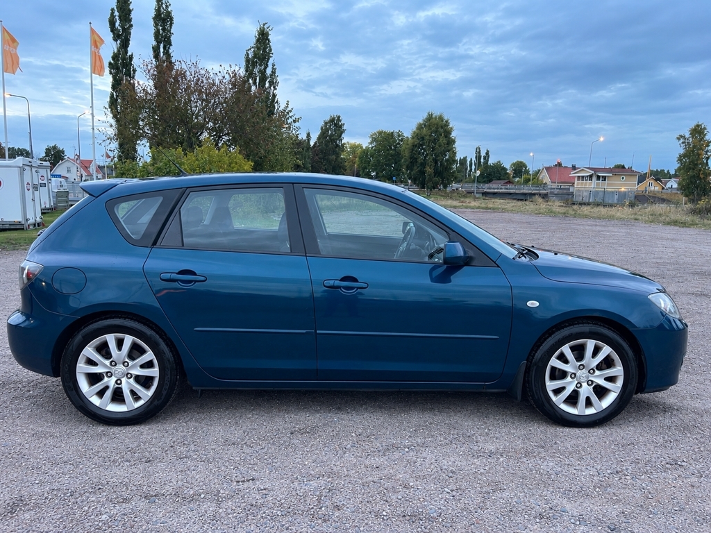Mazda 3 Sport 1.6 MZ-CD Manuell 2008, bild 2/8