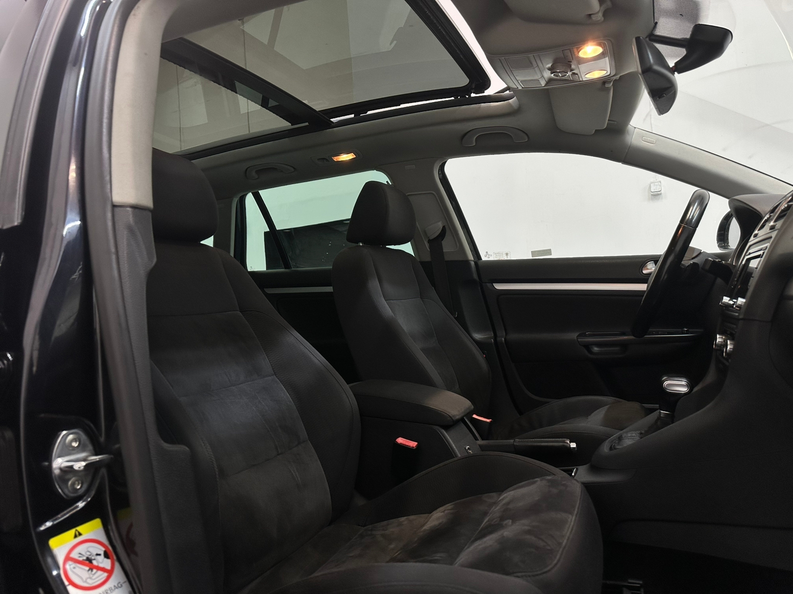 Volkswagen Golf 2010, bild 8/8