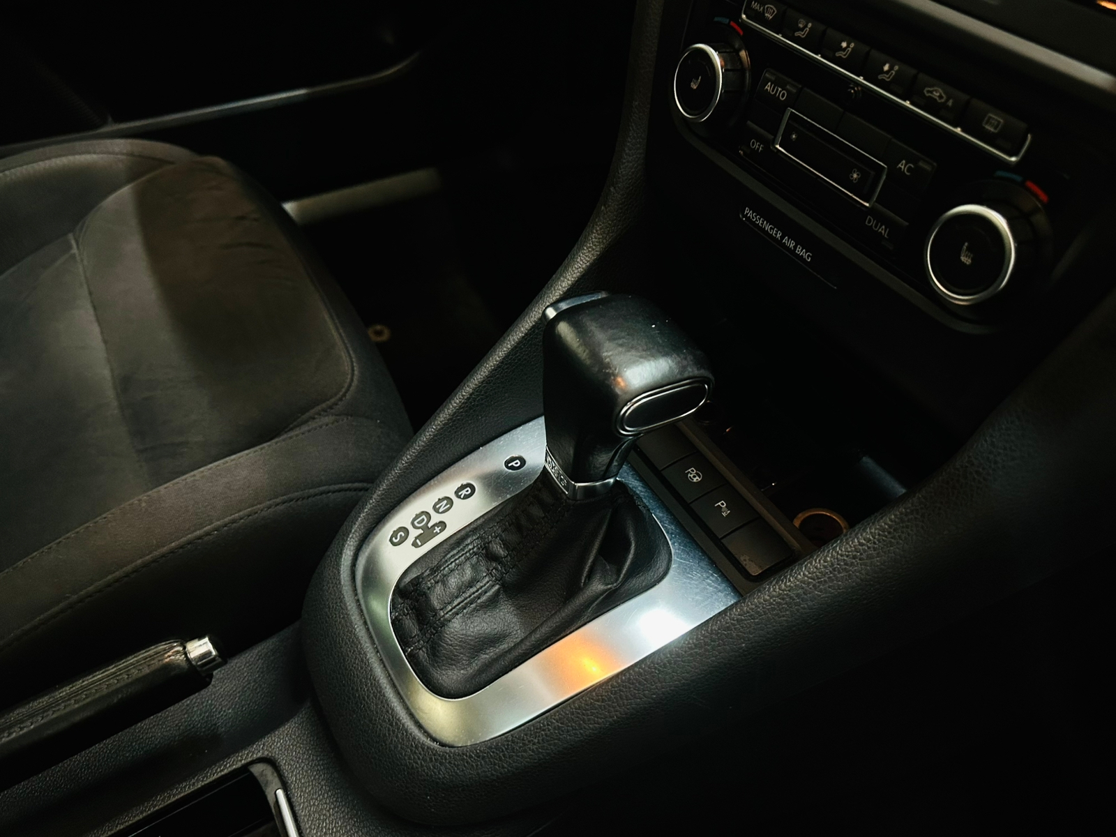 Volkswagen Golf 2010, bild 6/8