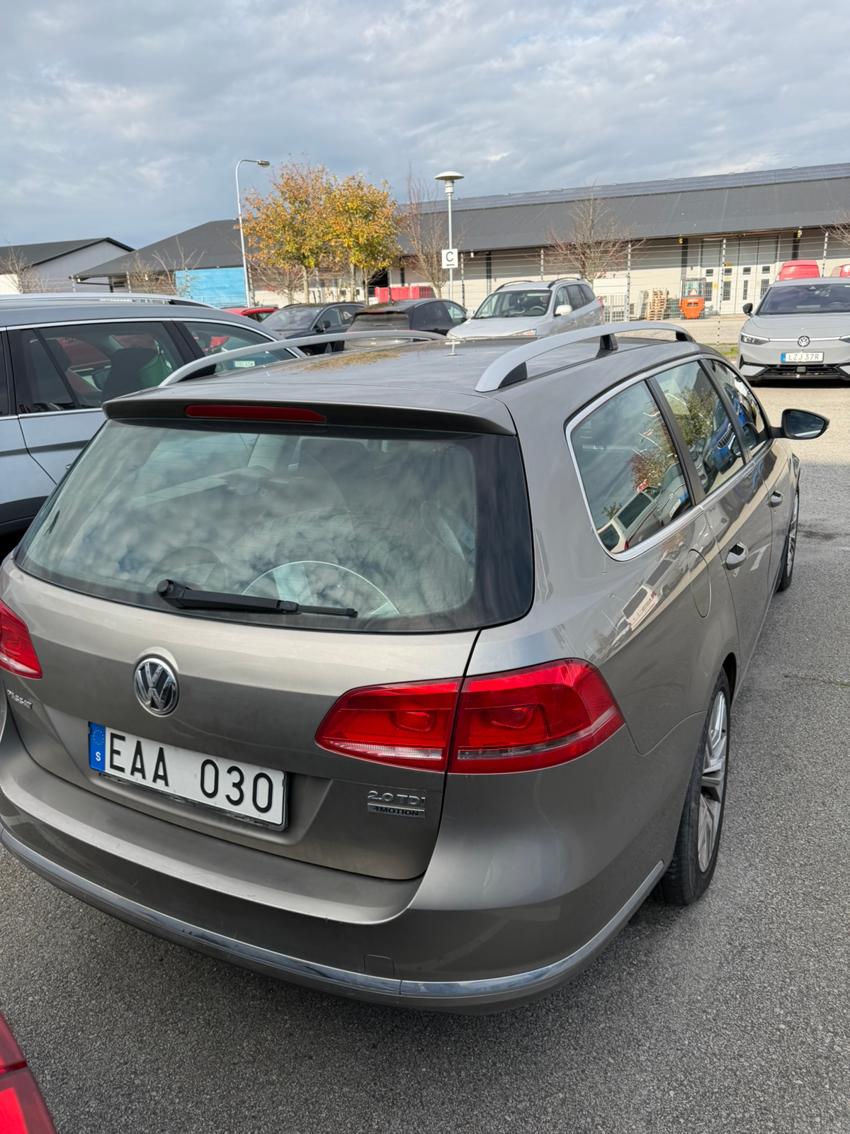 Volkswagen Passat 2.0 TDI 2013, photo 2/3
