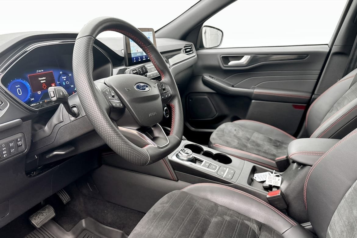 Ford Kuga ST-Line Plug-In Hybrid225hk 2023, bild 5/9
