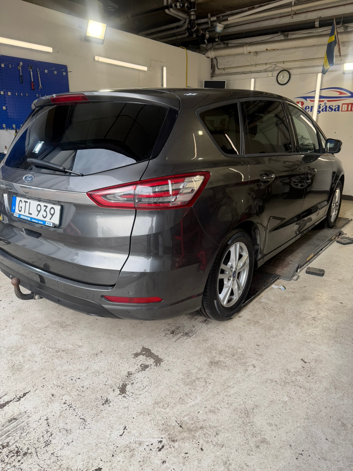 Ford S-MAX 1.5 EcoBoost 2017, bild 3/7