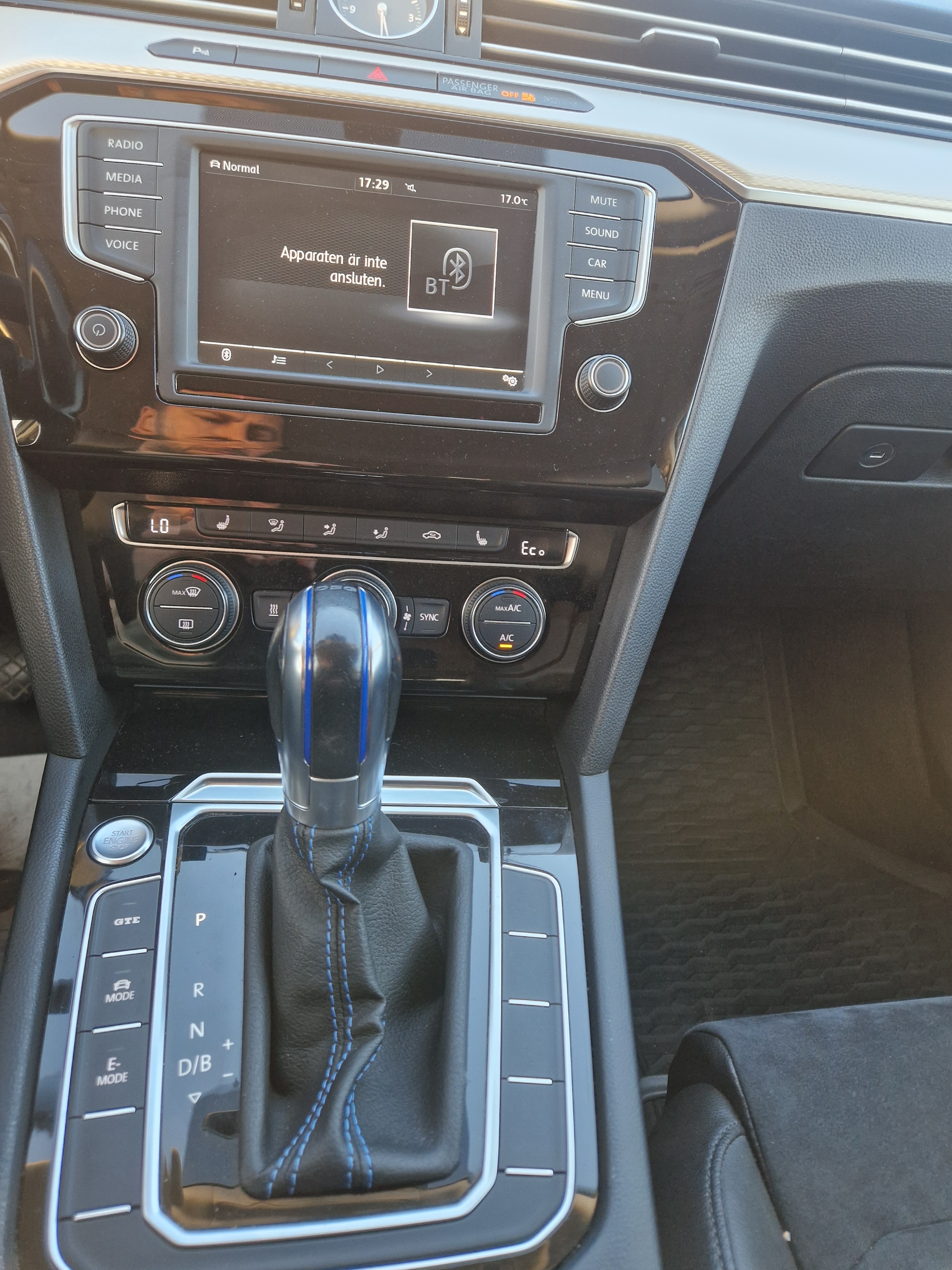 Volkswagen Passat GTE 2017, bild 5/5
