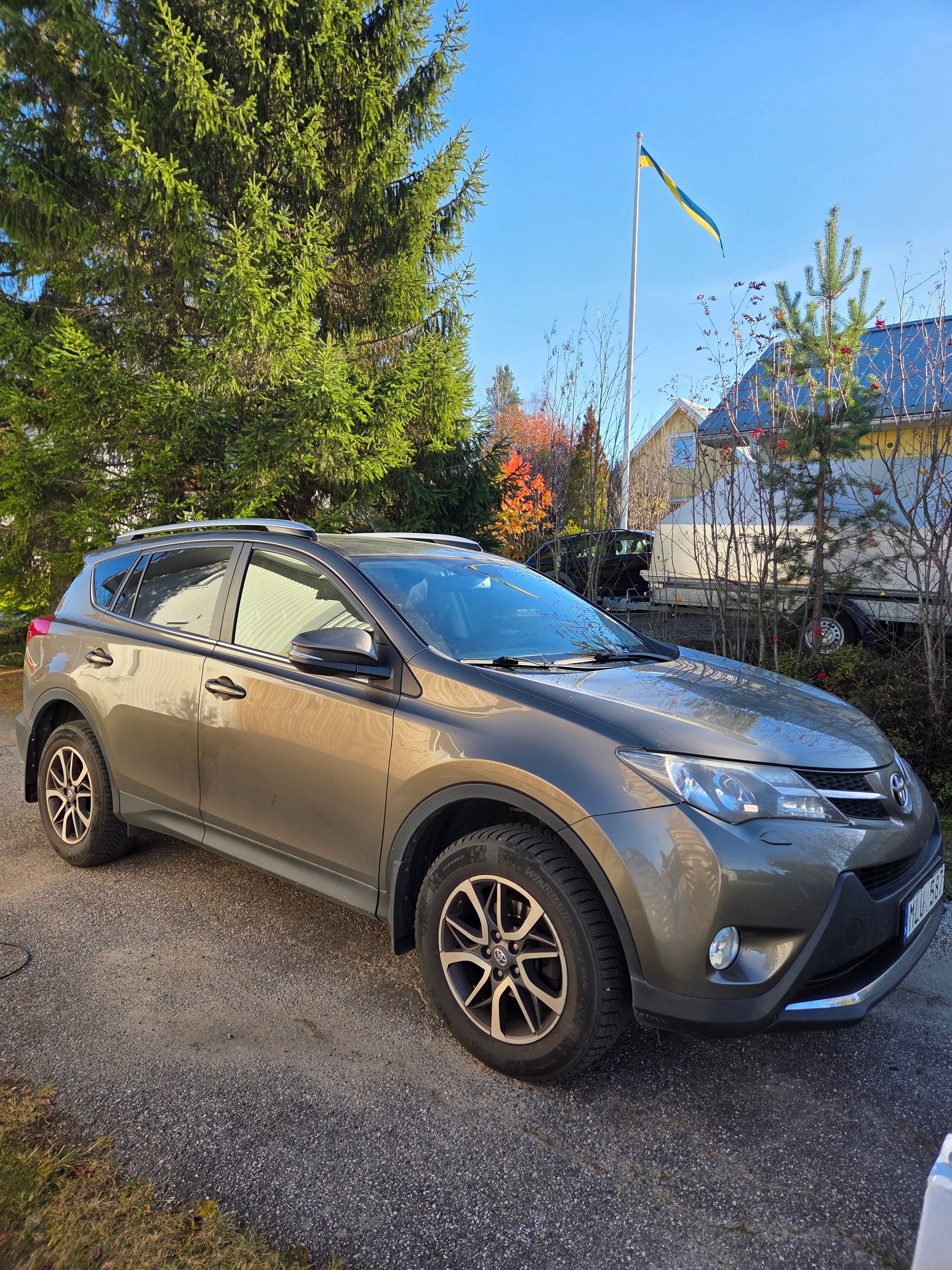 Toyota RAV4 2.0 2013, bild 2/6