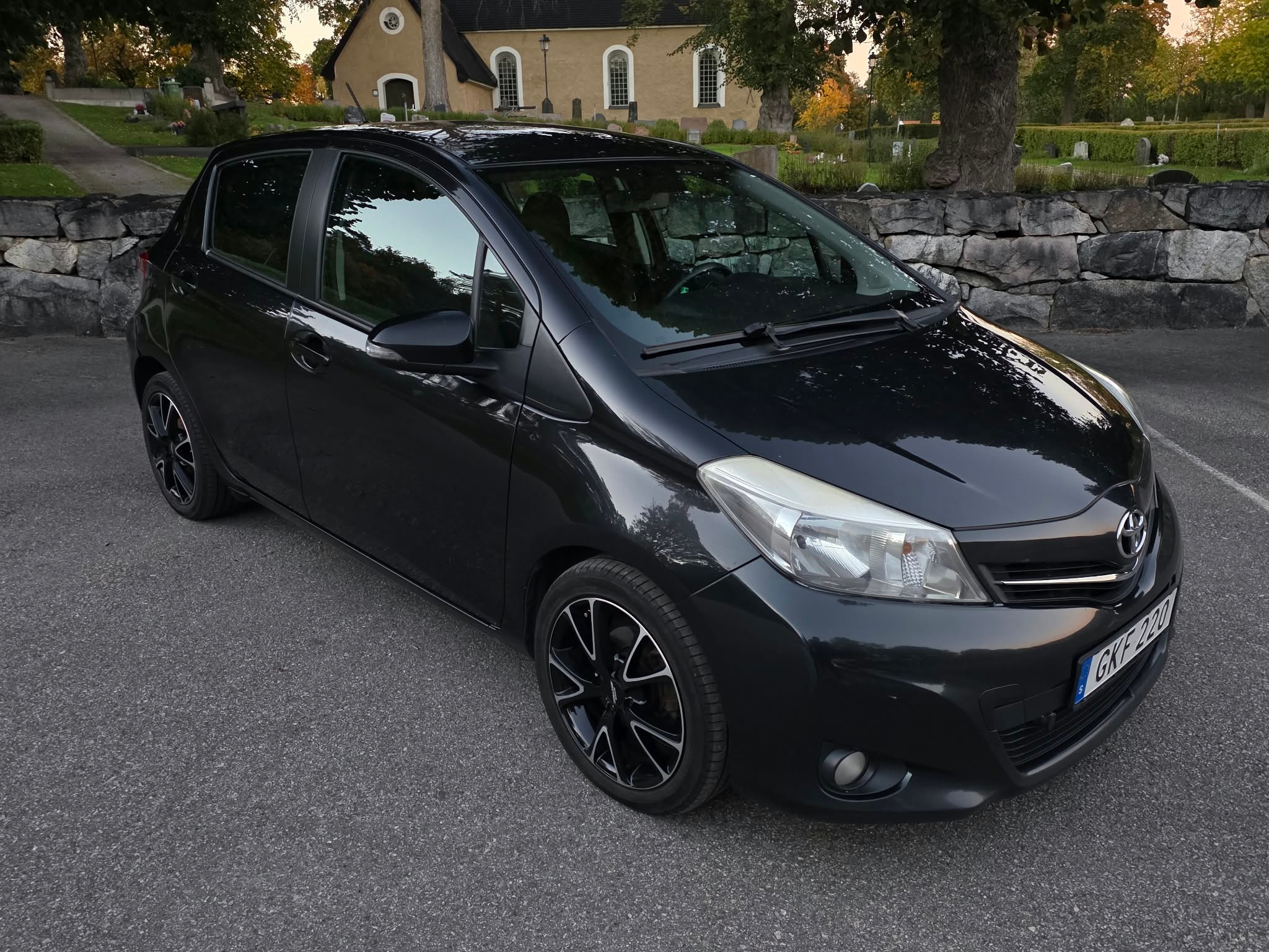 Toyota Yaris 2012, bild 2/8