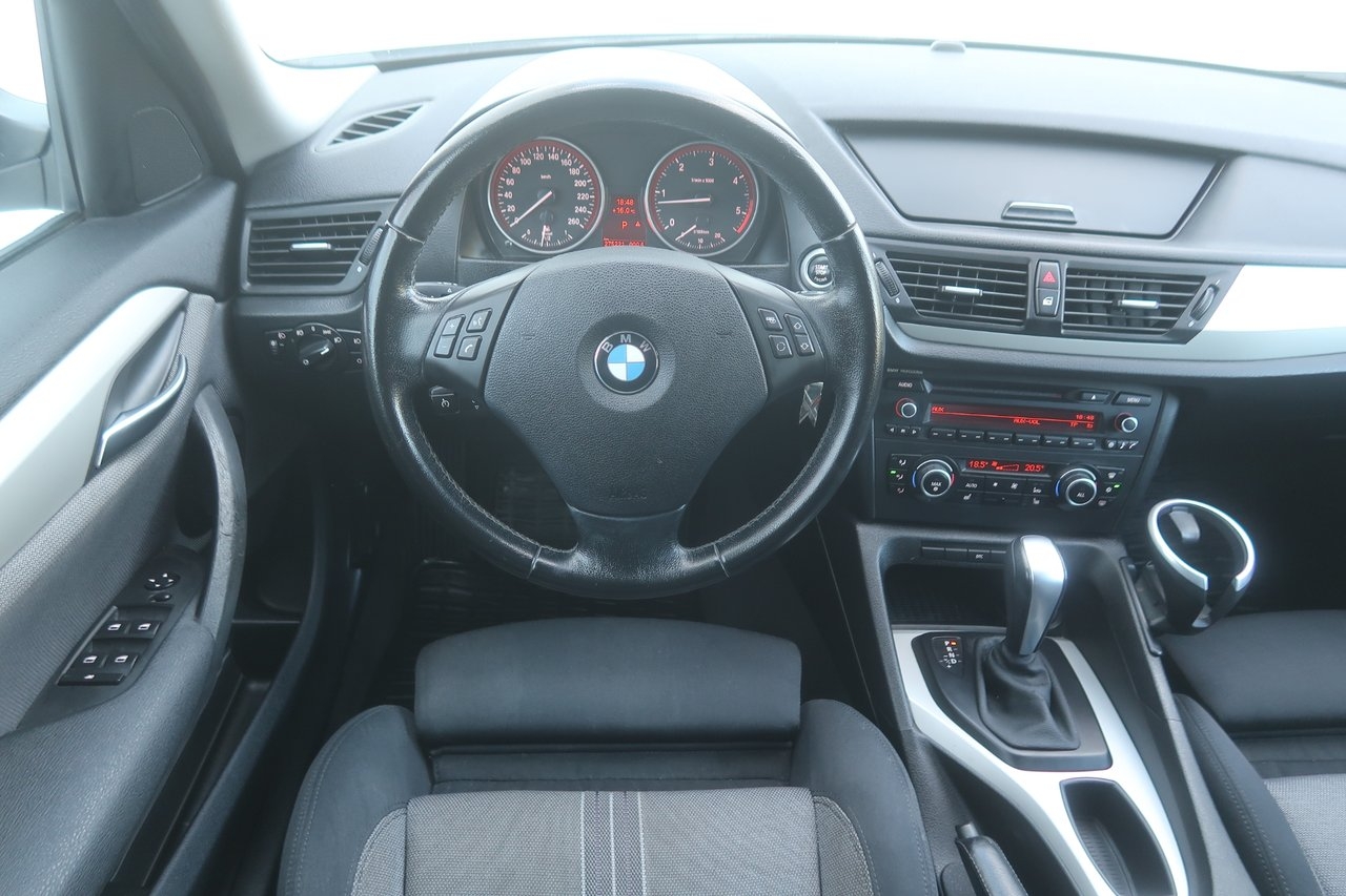 BMW X1 18d 2011, bild 6/10