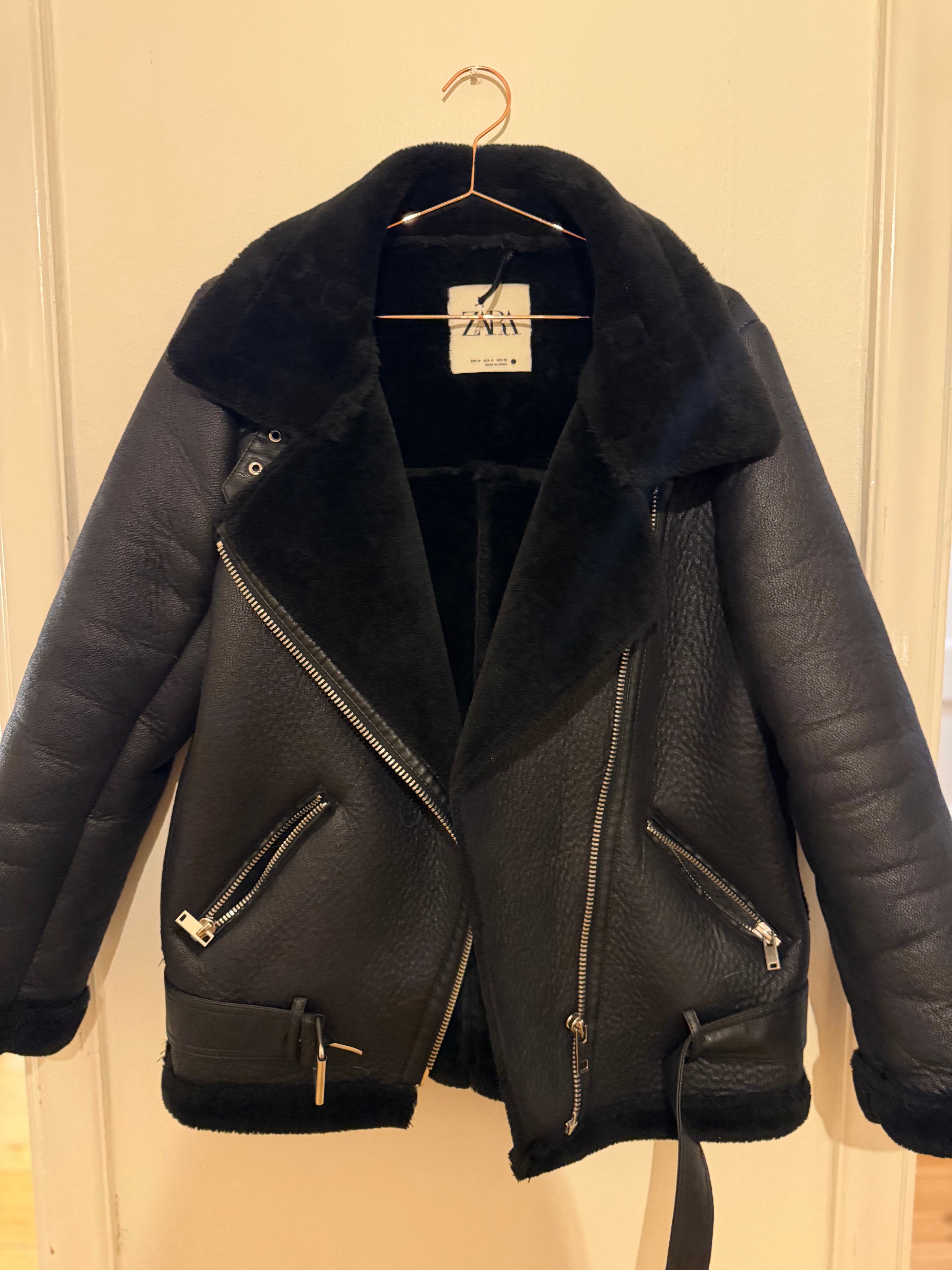 Zara jacka M svart