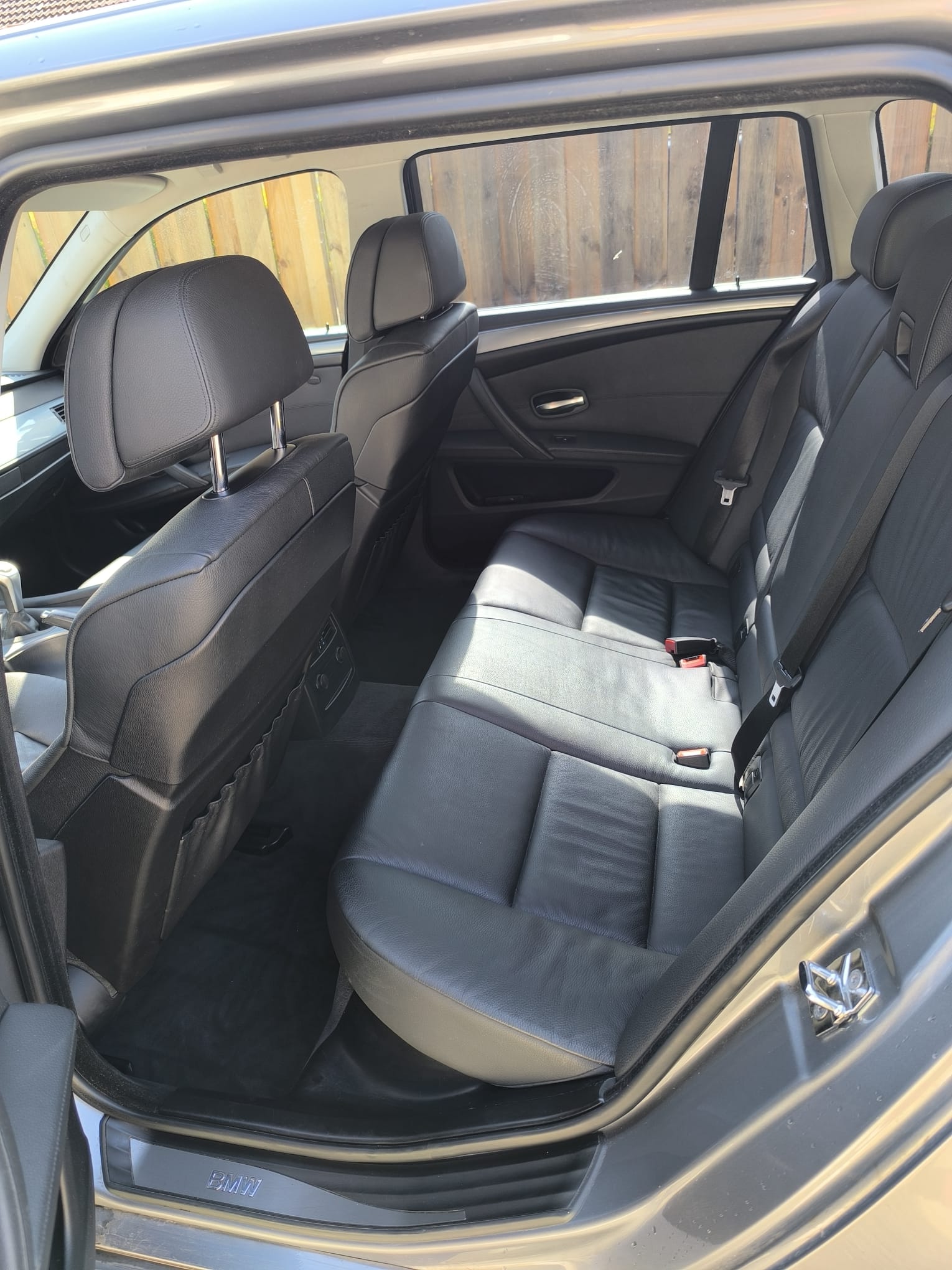 BMW 525i 2009, bild 3/4