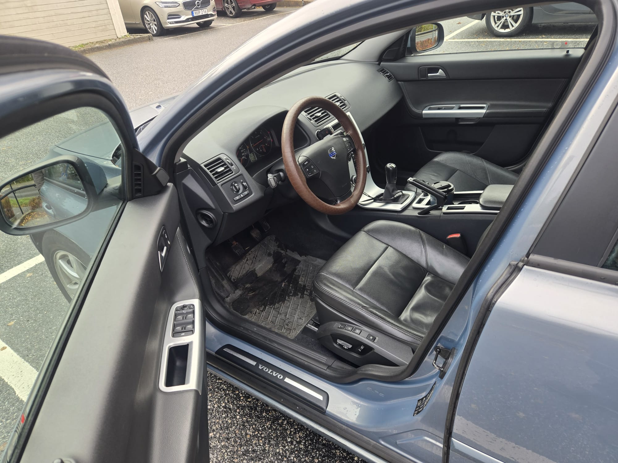 Volvo V50 D2 Manuell 2011, bild 6/7