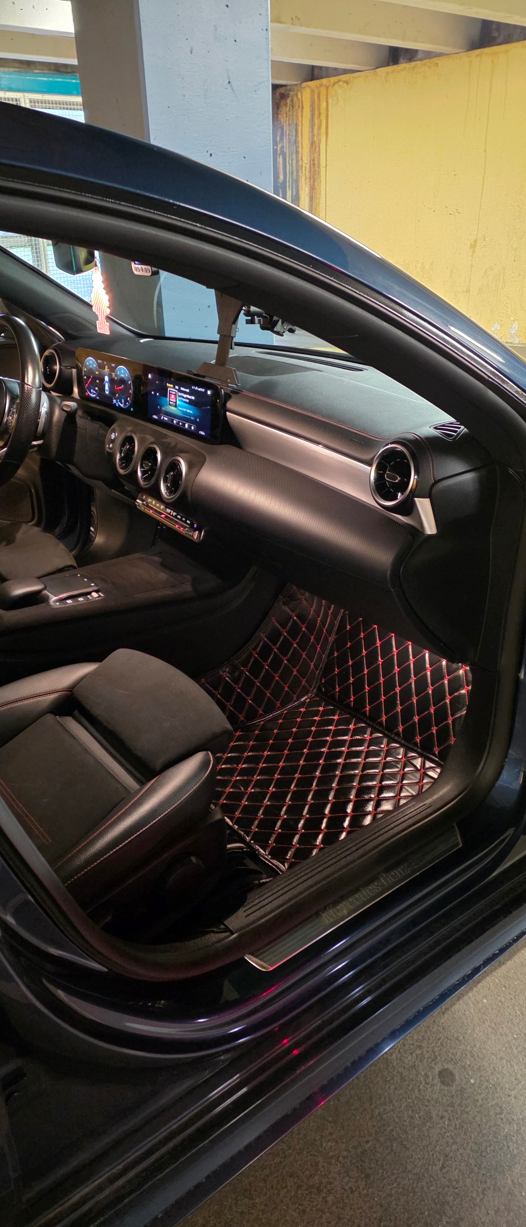 Mercedes-Benz CLA 200 2021, bild 7/8