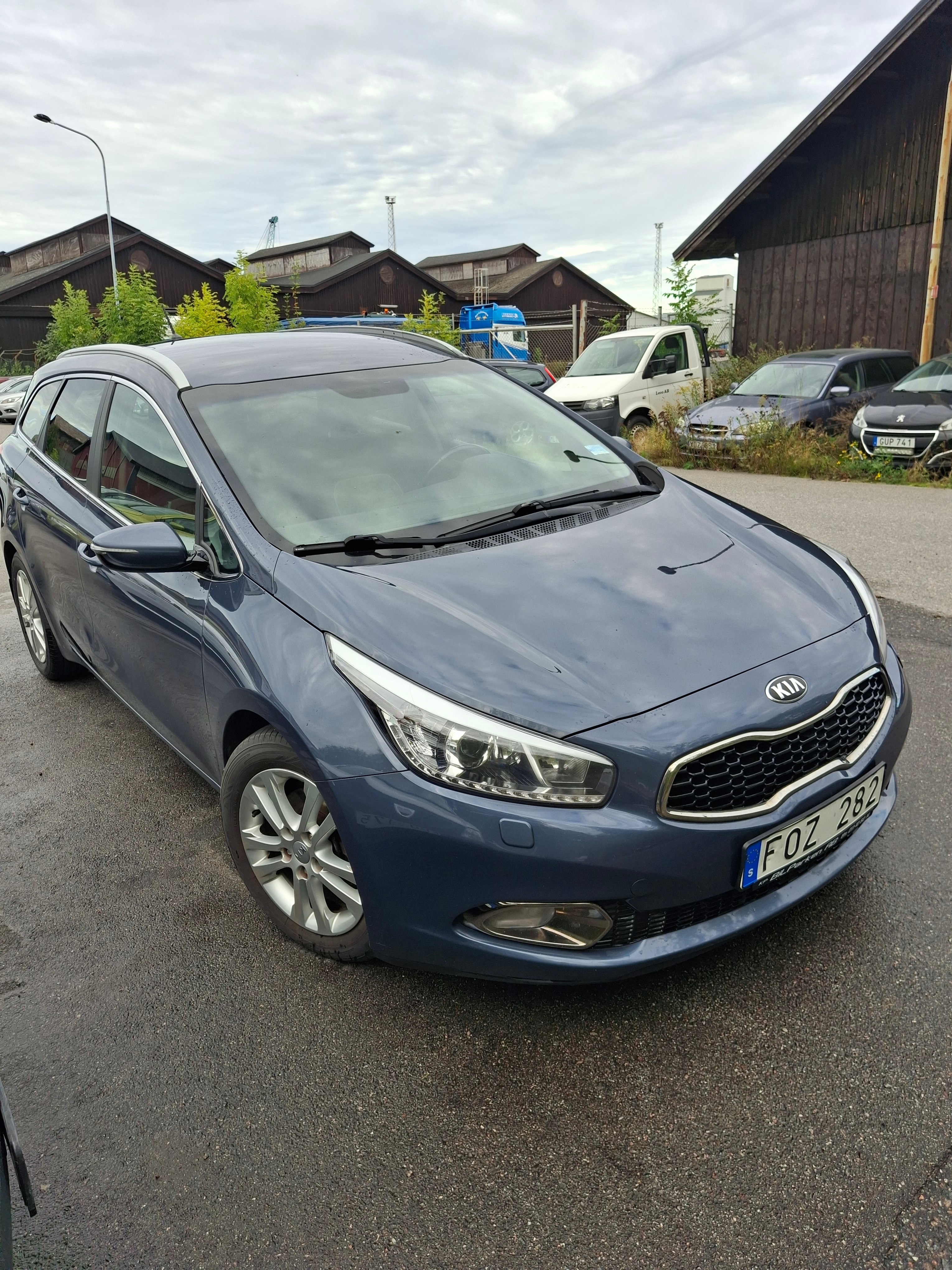 Kia Ceed 1.6 GDI 2013, bild 4/5