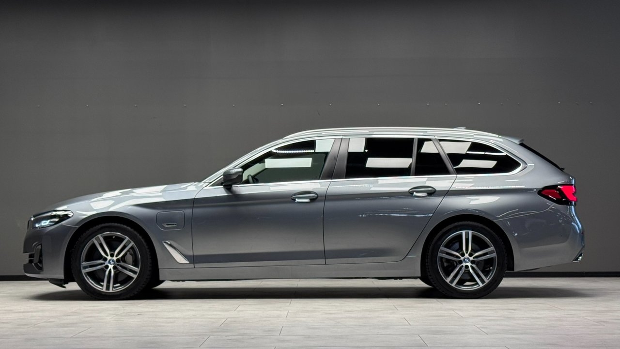 BMW 530e 2022, photo 5/21