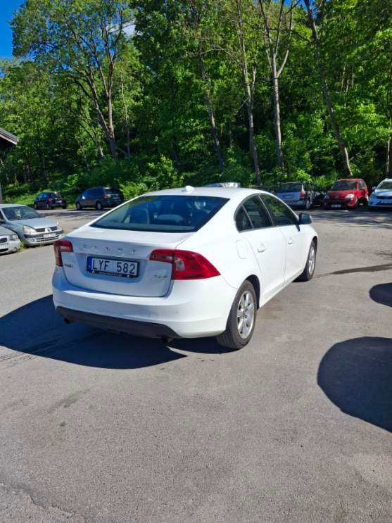 Volvo S60 2012, bild 4/4