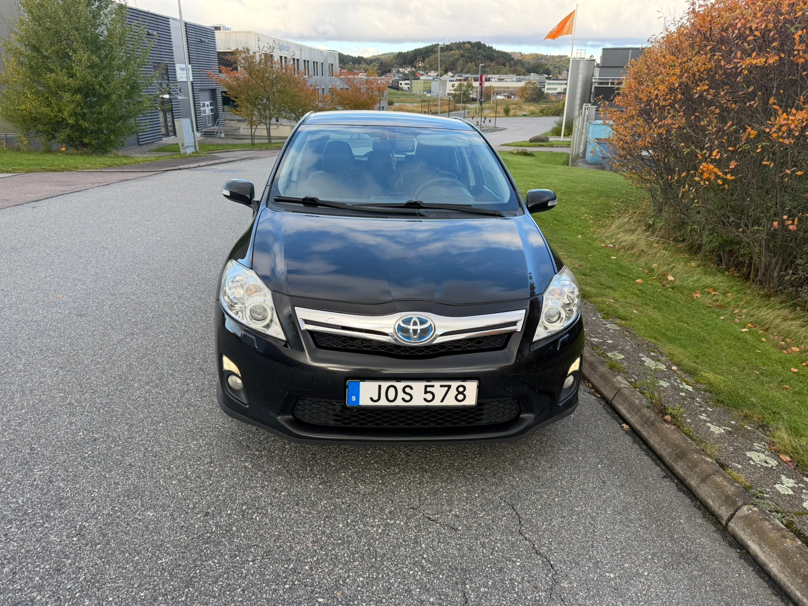 Toyota Auris 1.8 Hybrid 2010, bild 5/10