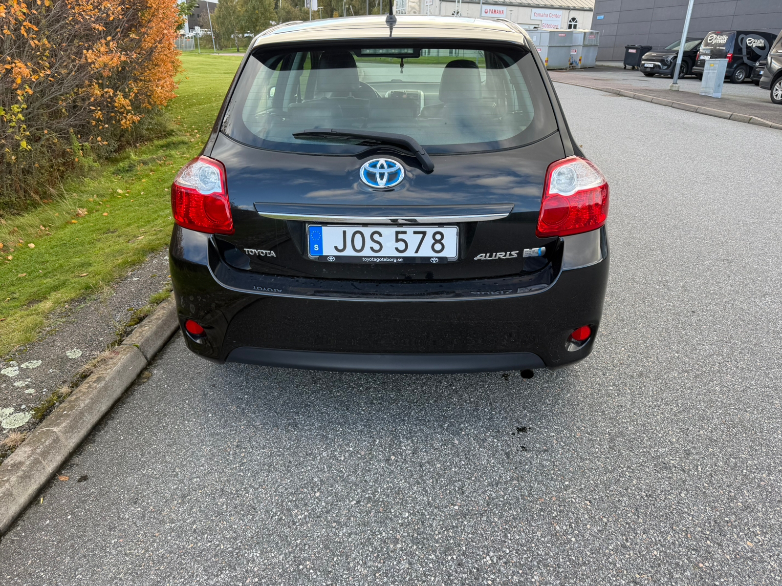 Toyota Auris 1.8 Hybrid 2010, bild 6/10