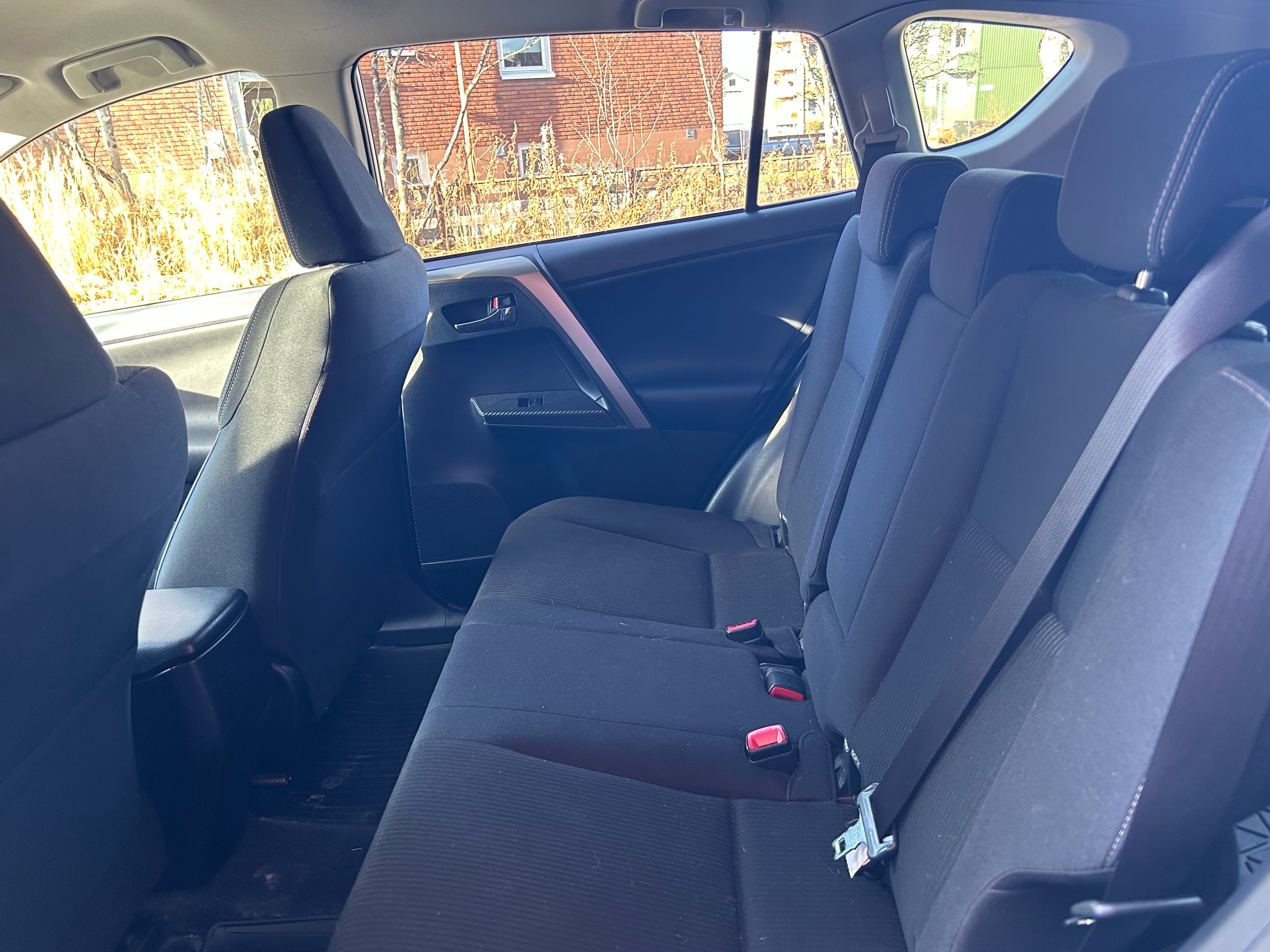 Toyota RAV4 2.0 D-4D 2015, bild 6/6