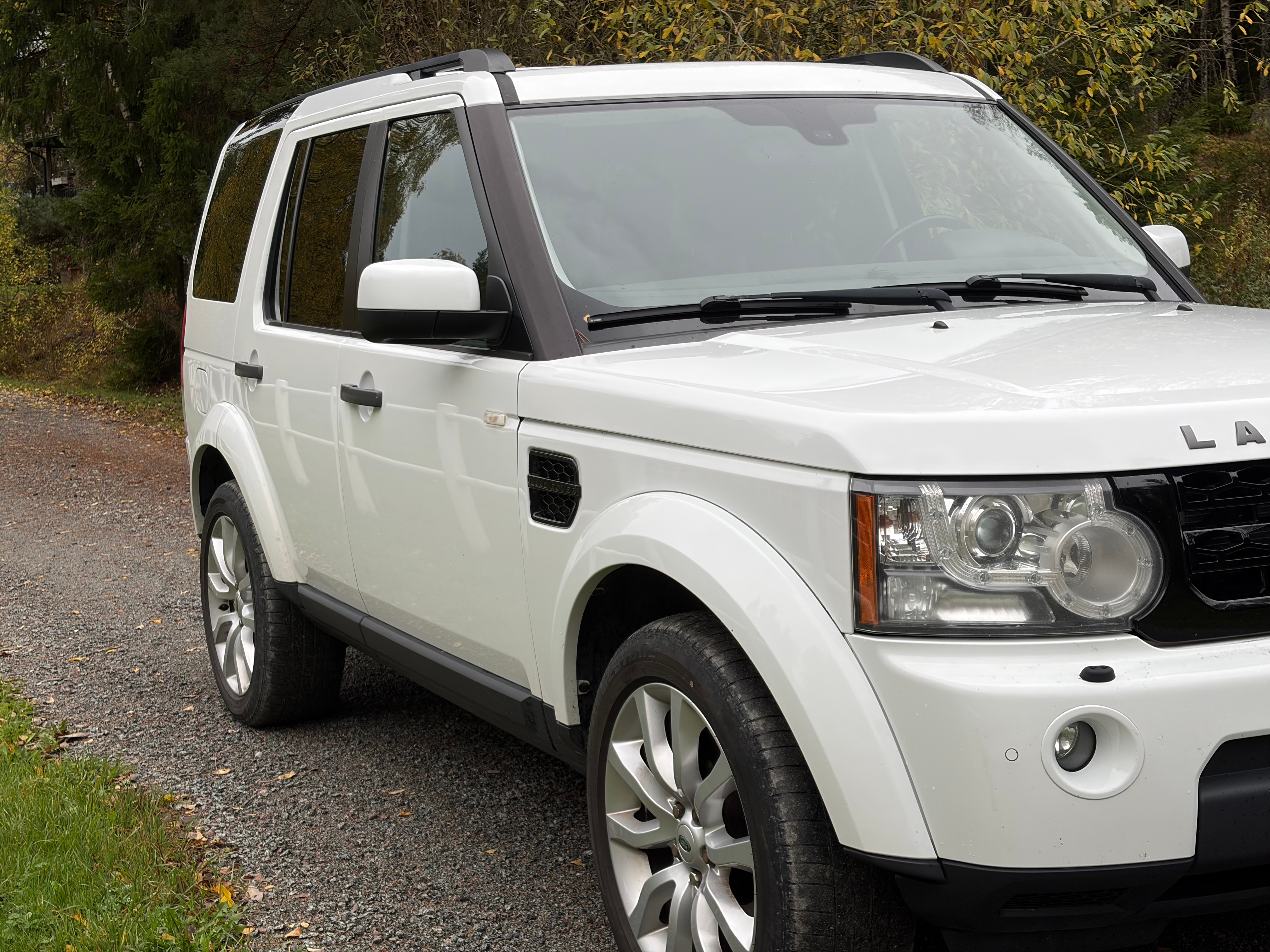 Land Rover Discovery 3.0 SdV6 2013, bild 3/7