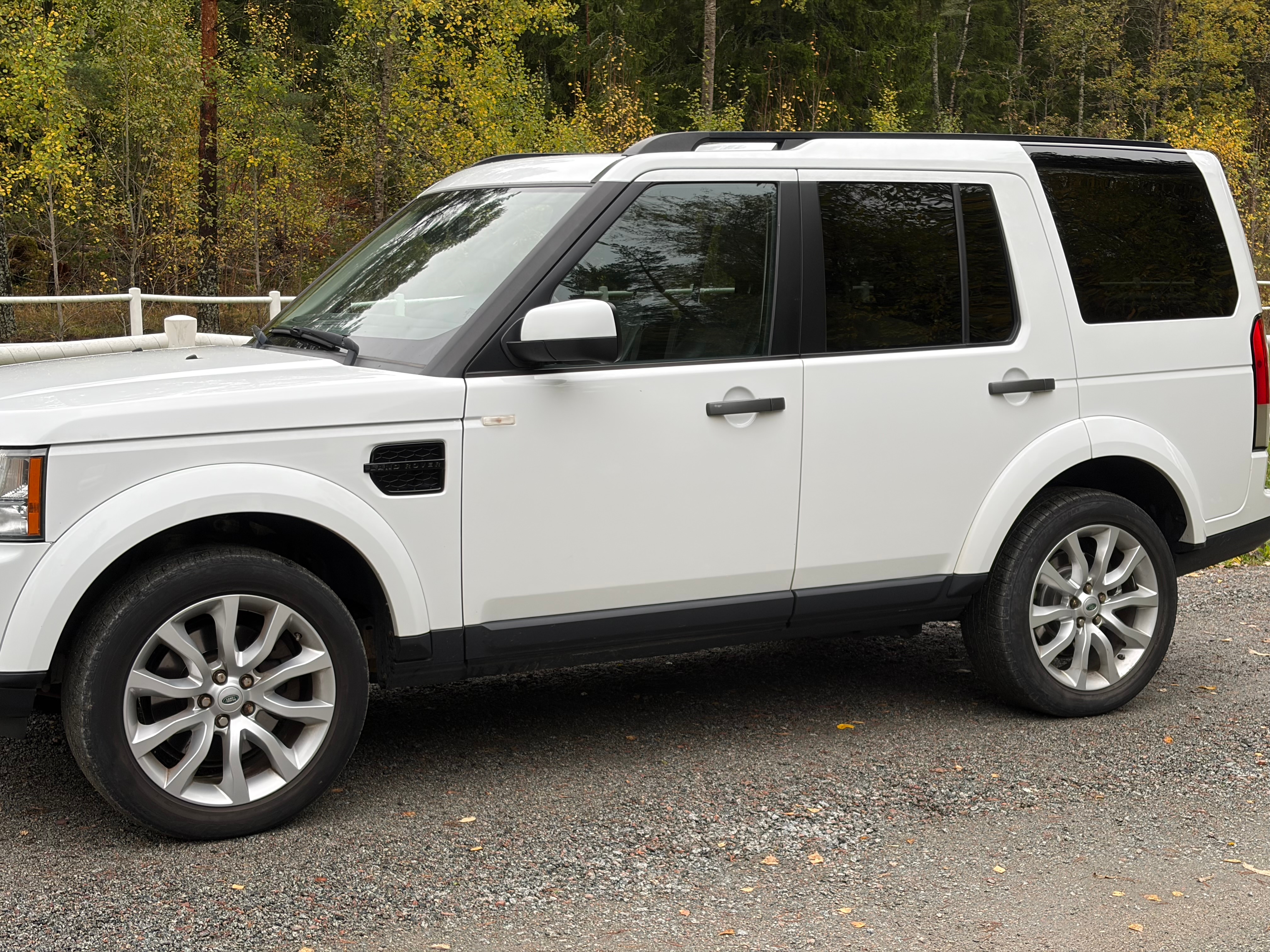Land Rover Discovery 3.0 SdV6 2013, bild 5/7
