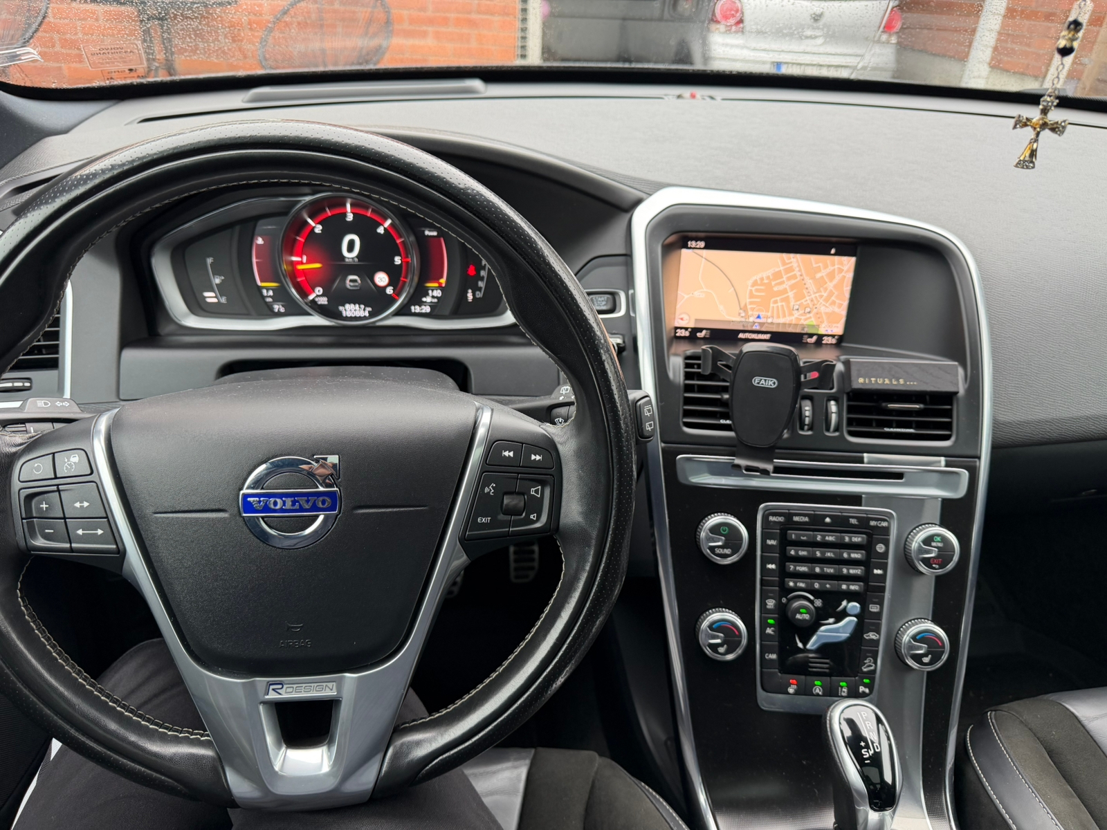 Volvo XC60 D4 2017, bild 3/6