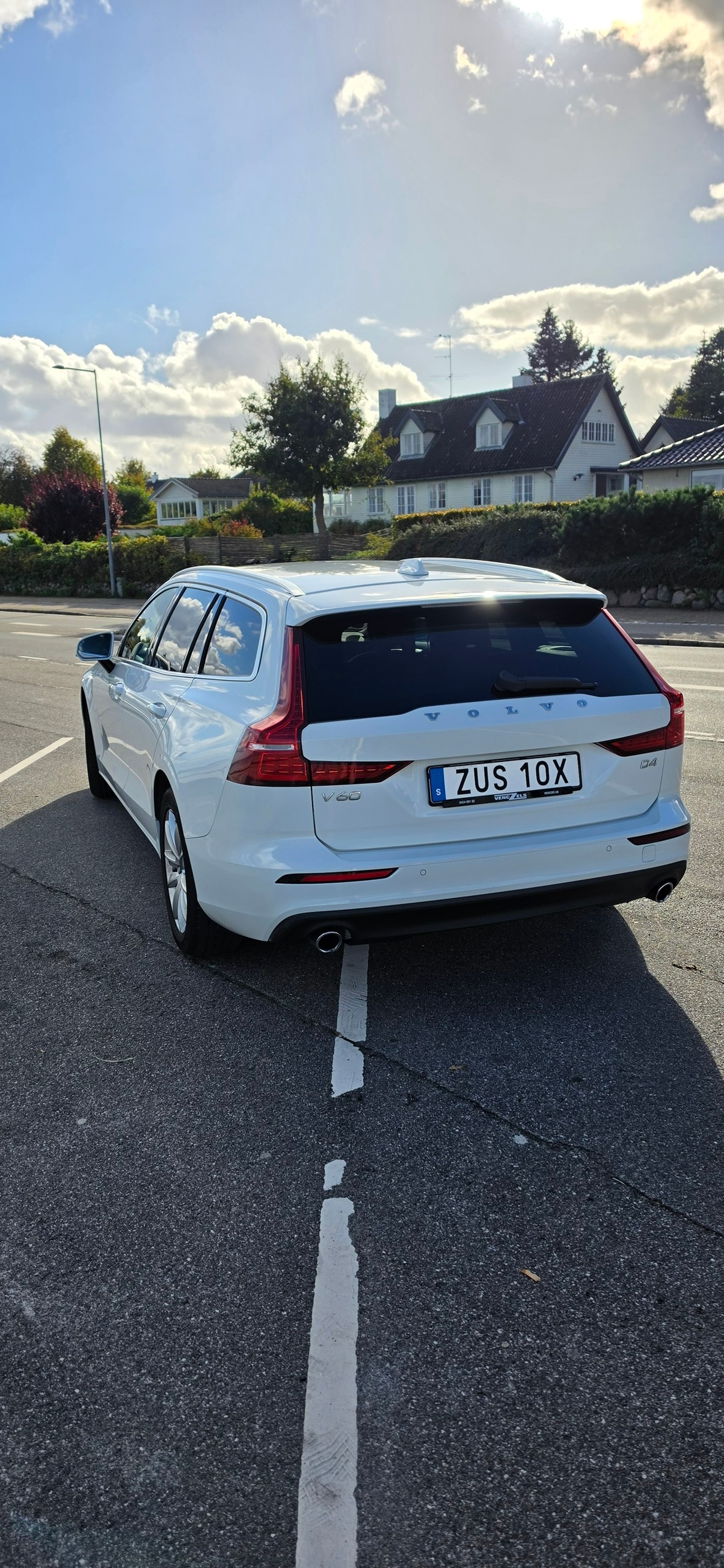 Volvo V60 D4 Momentum 2020, bild 3/10