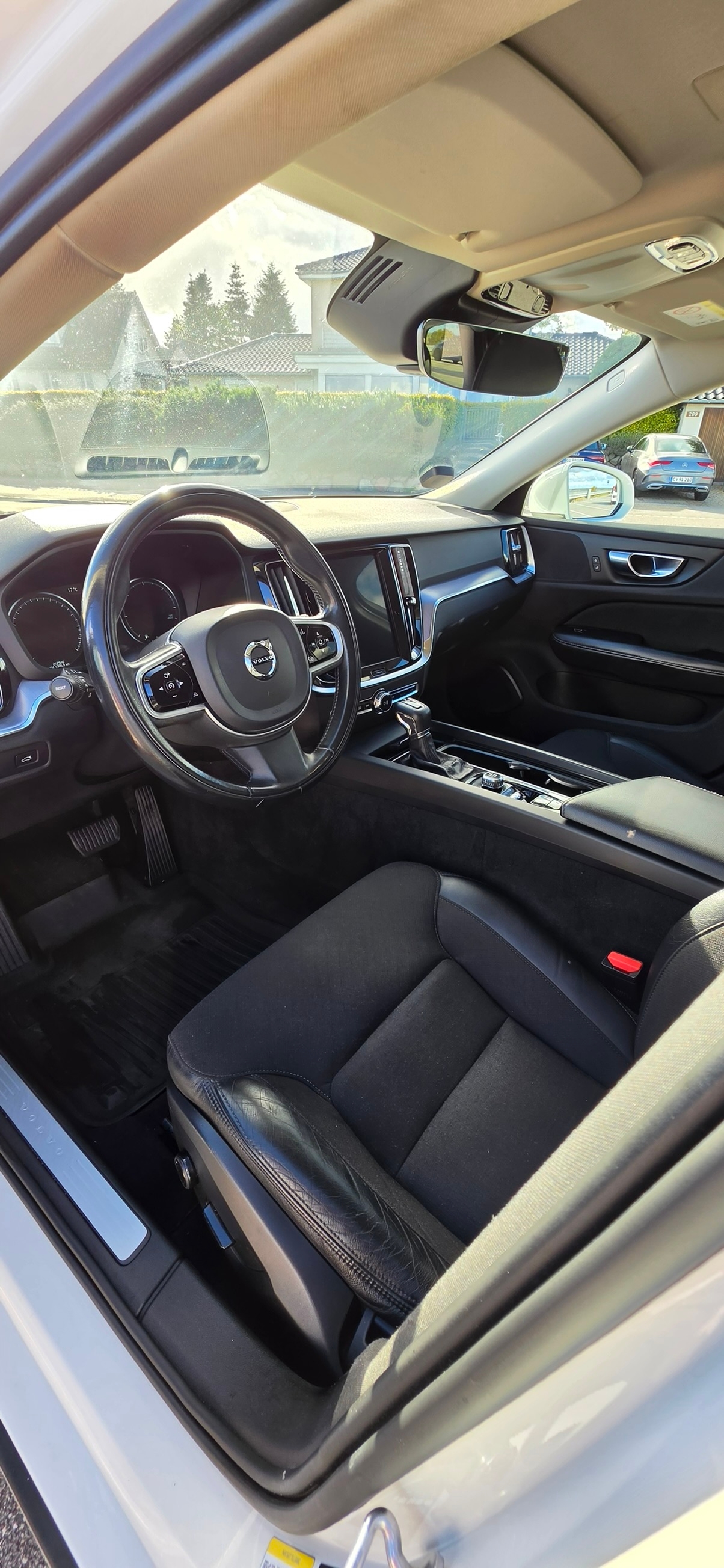 Volvo V60 D4 Momentum 2020, bild 6/10