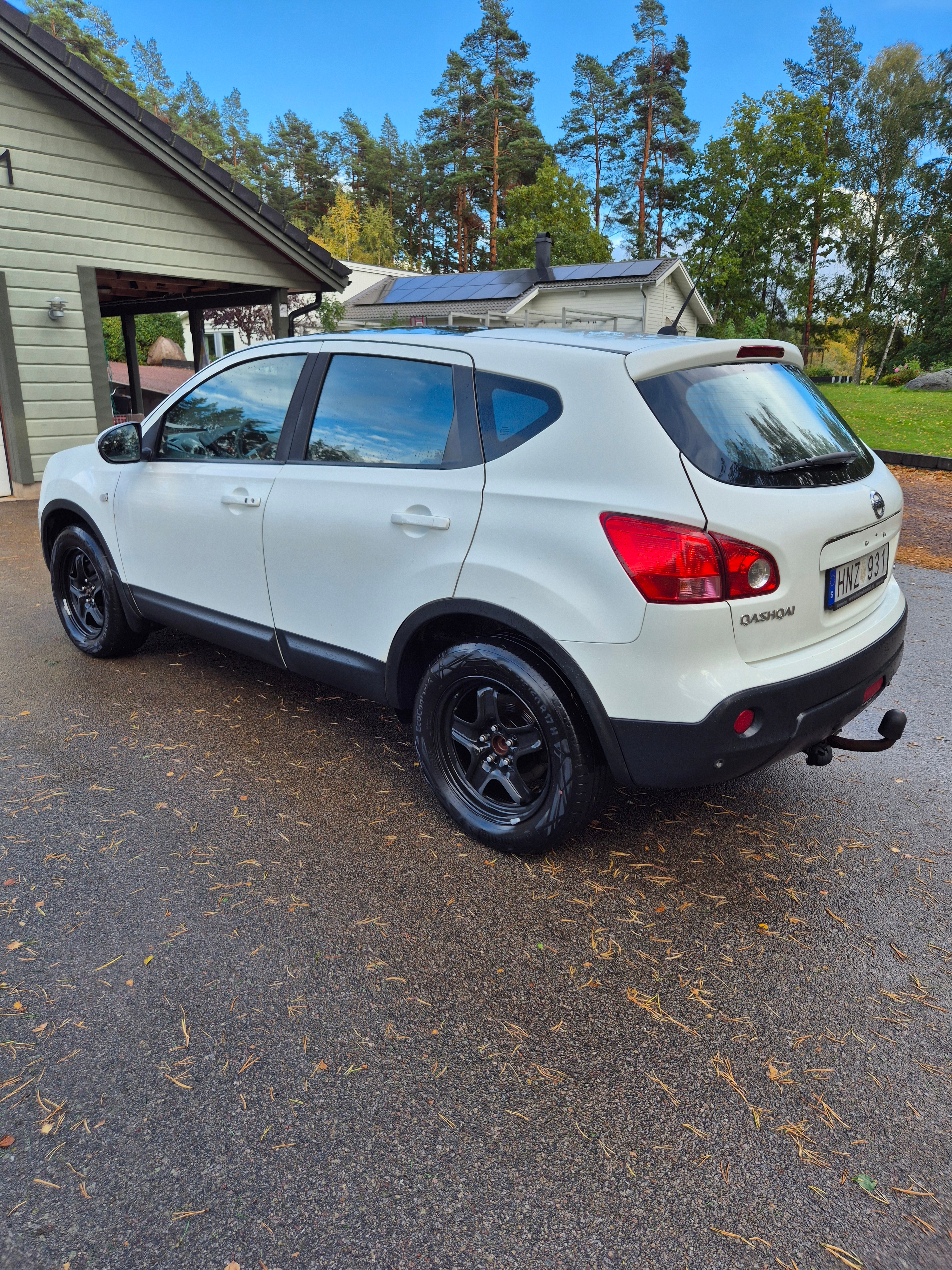 Nissan Qashqai 1.5 dCi 2008, bild 3/10