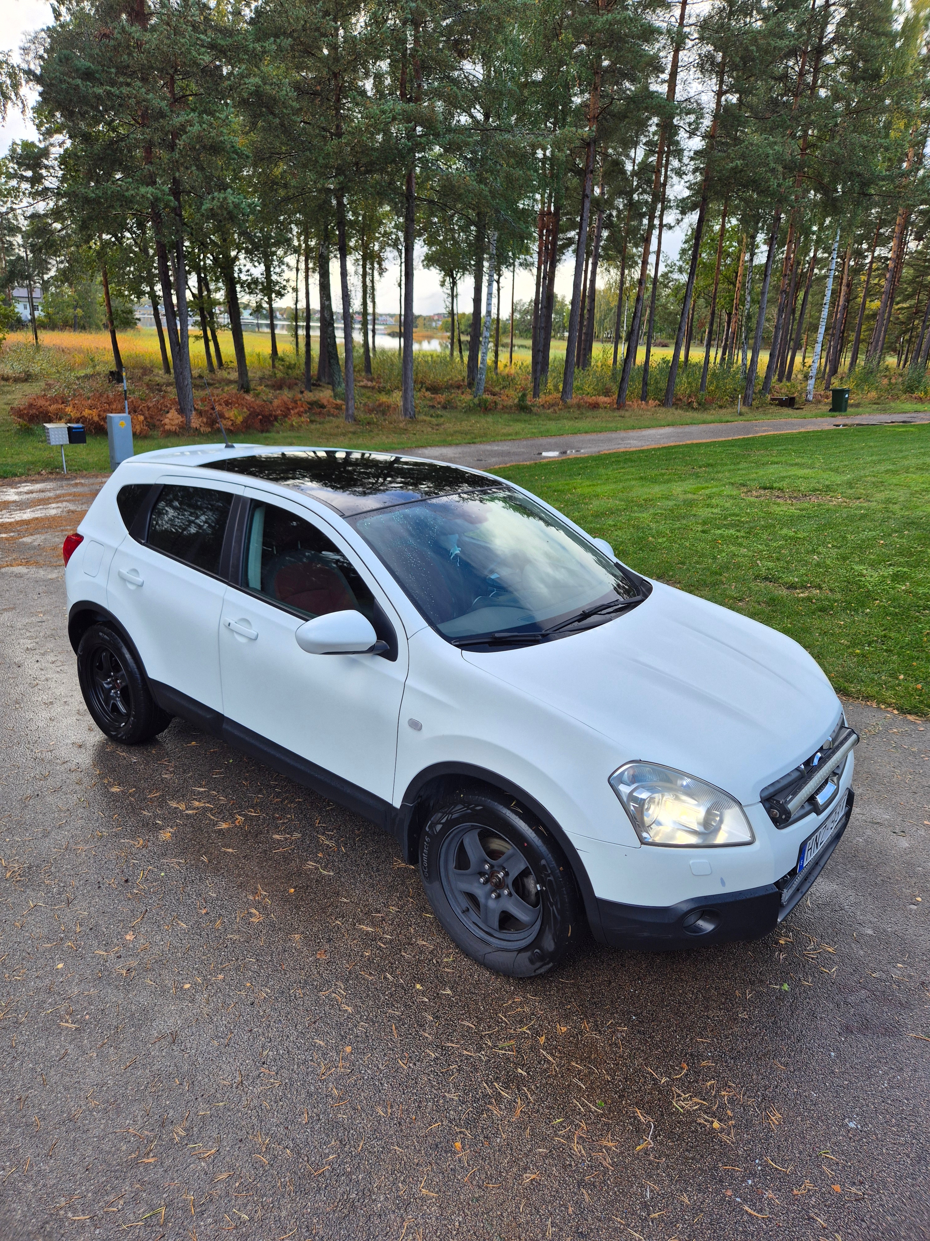 Nissan Qashqai 1.5 dCi 2008, bild 4/10