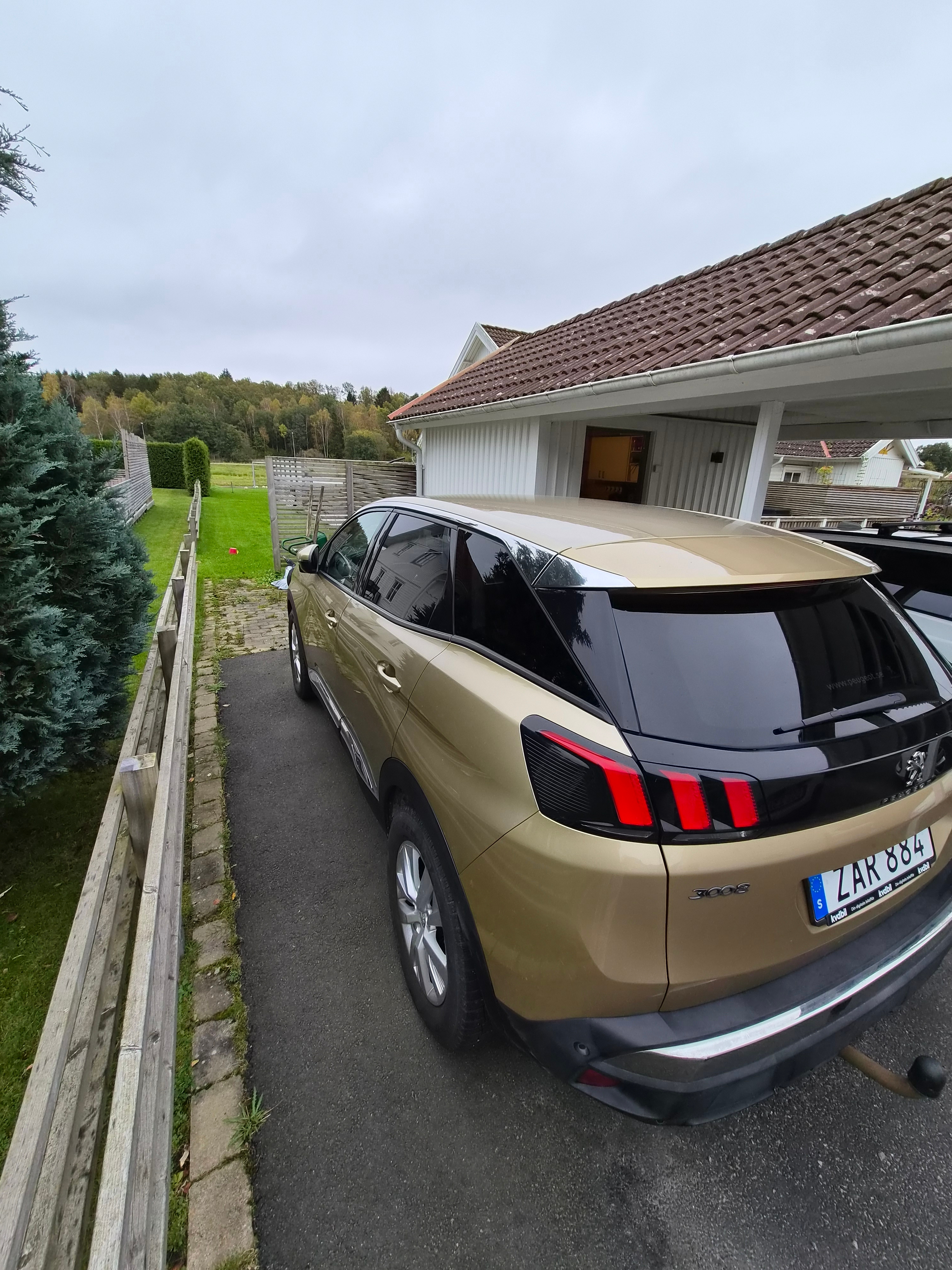 Peugeot 3008 1.2 PureTech 130 2017, bild 3/7