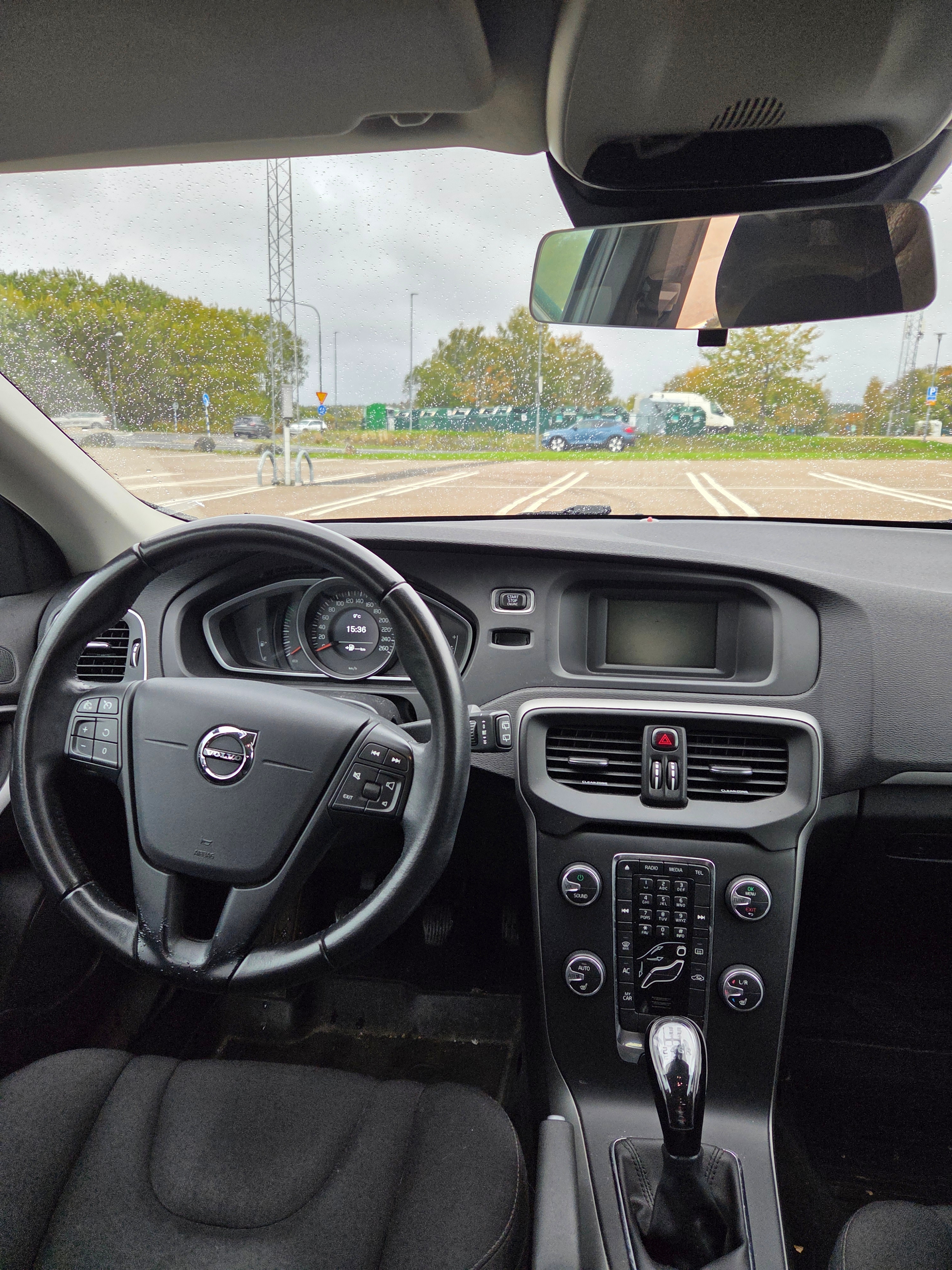 Volvo V40 T2 Manuell 2017, bild 4/7