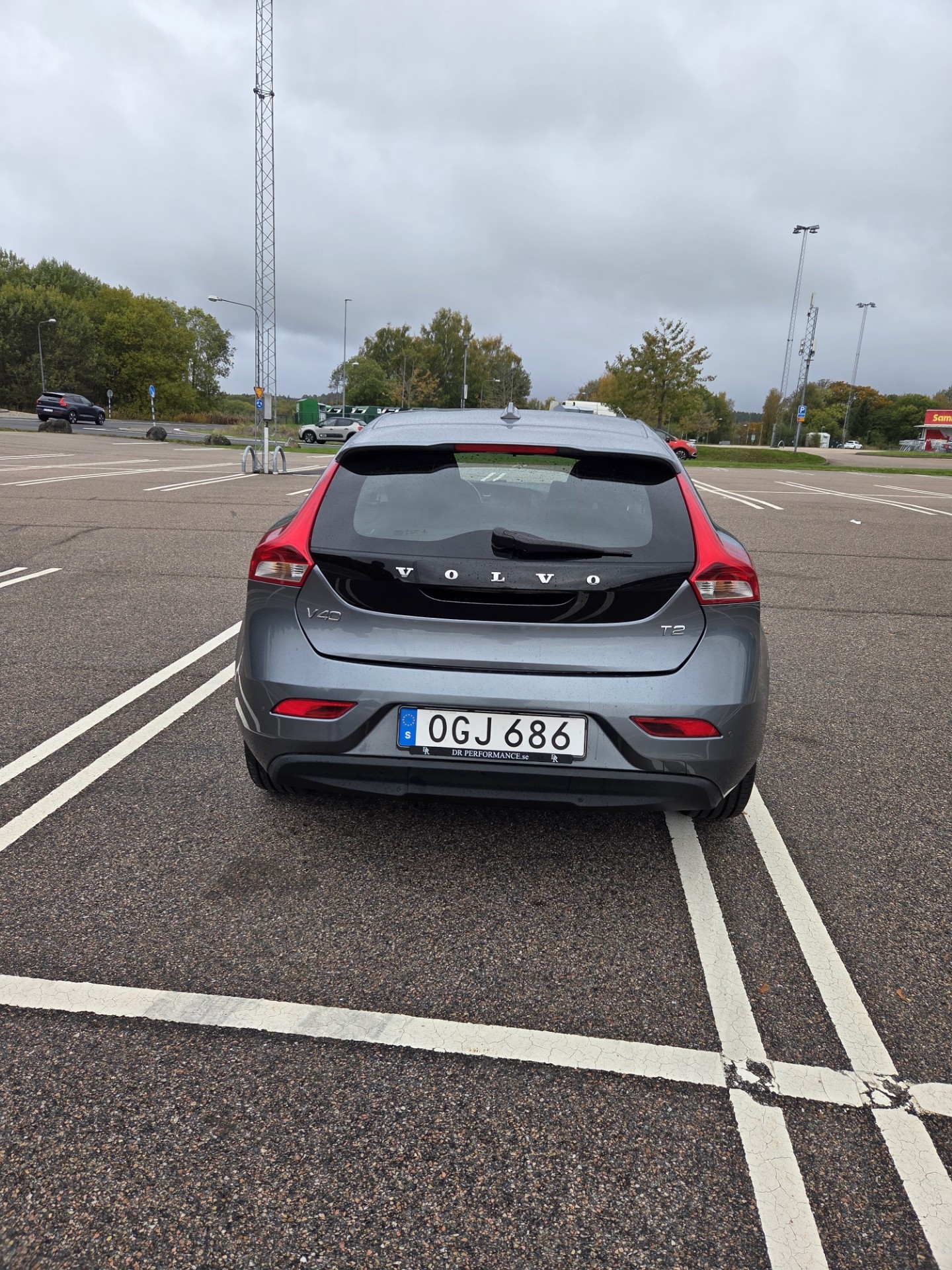 Volvo V40 T2 Manuell 2017, bild 3/7