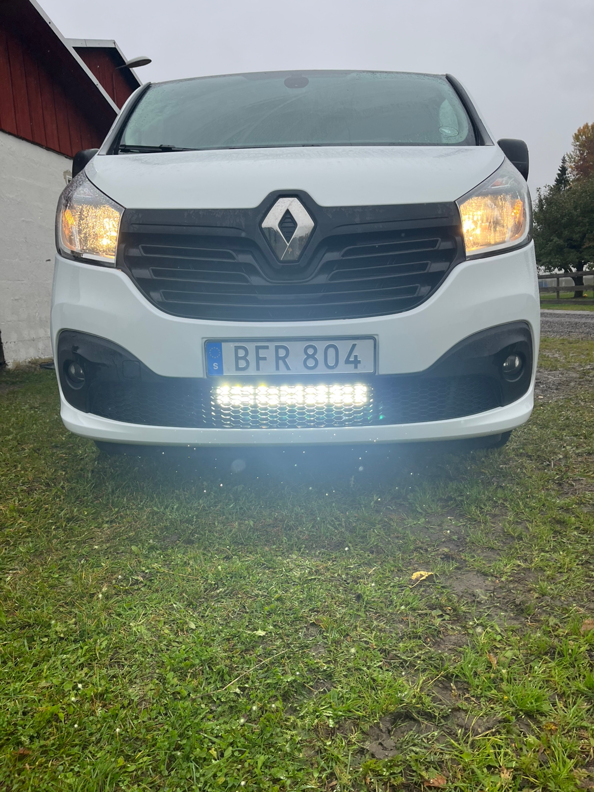 Renault Trafic dCi 125 2018, photo 2/10