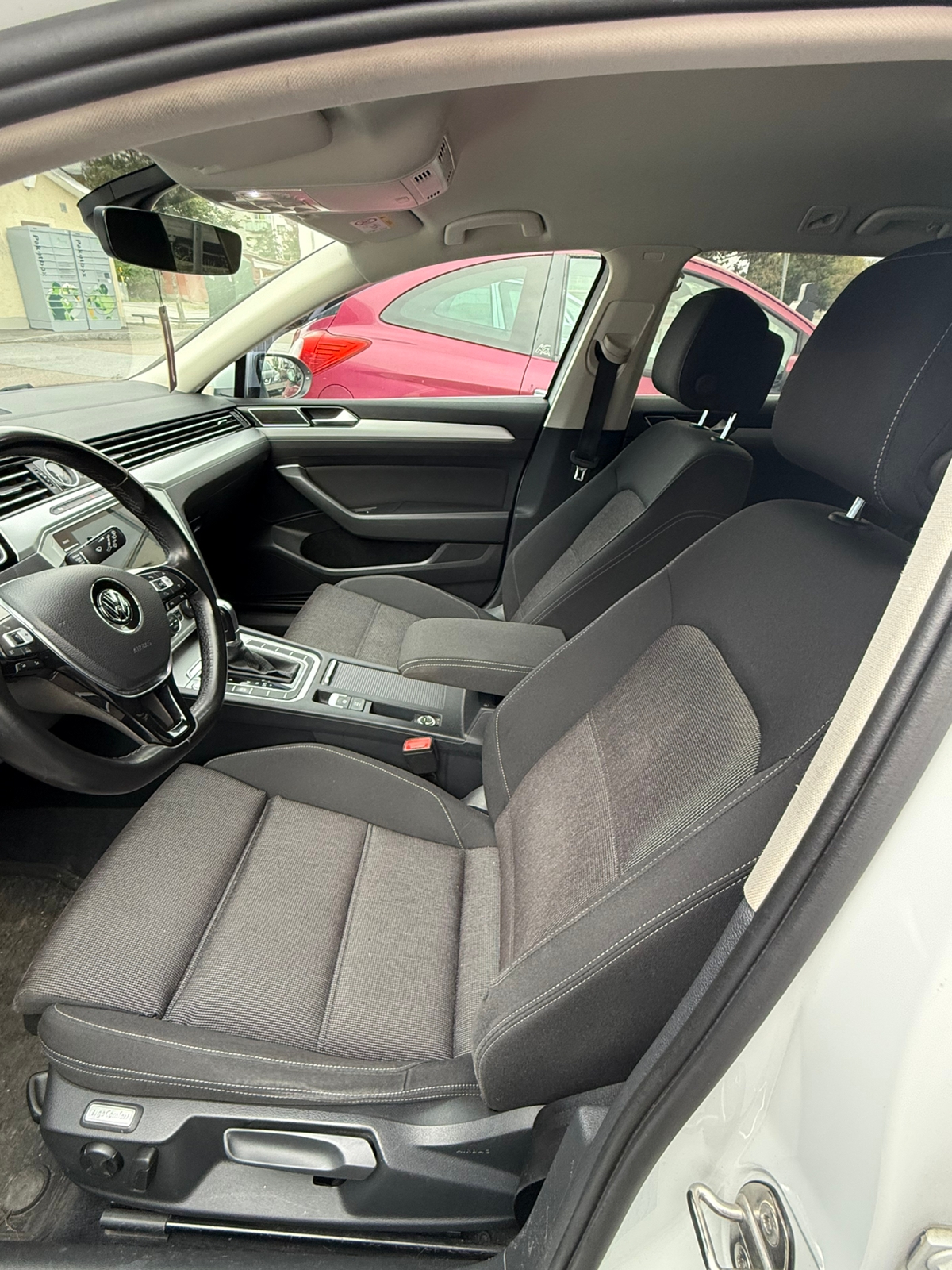 Volkswagen Passat 2018, bild 7/8