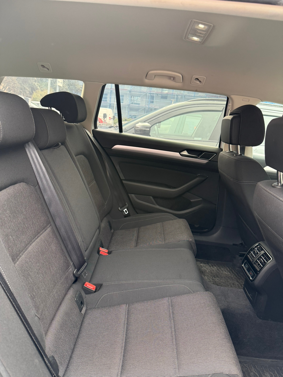 Volkswagen Passat 2018, bild 8/8