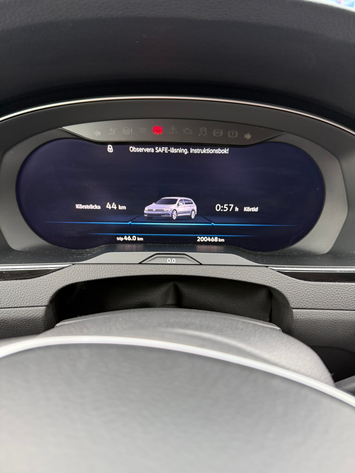 Volkswagen Passat 2018, bild 5/8