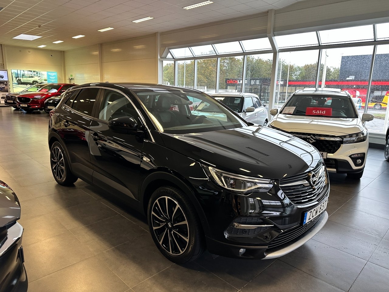 Opel Grandland X 1.6 Turbo 2021, kuva 4/10