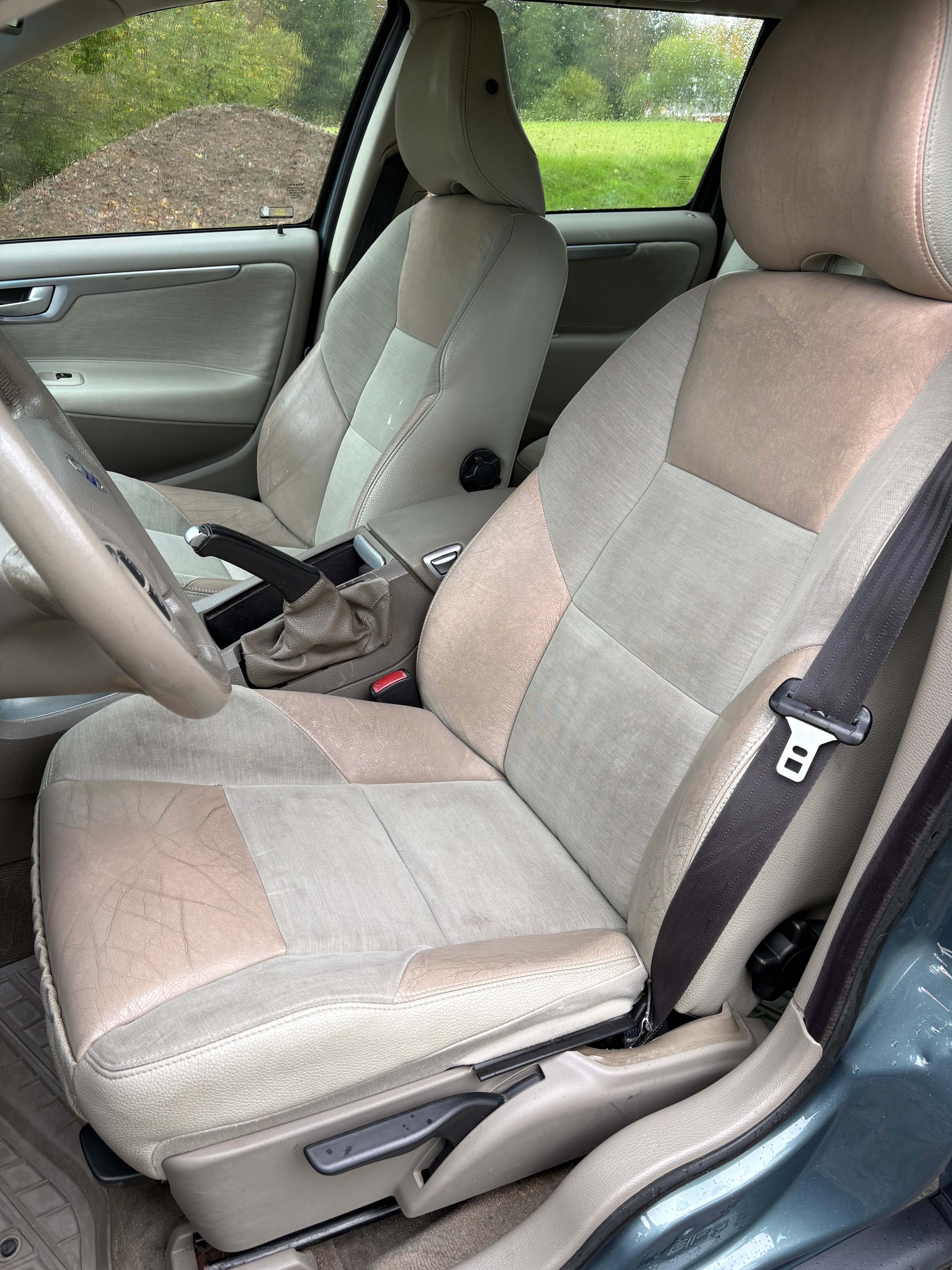 Volvo V70 2005, kuva 7/8
