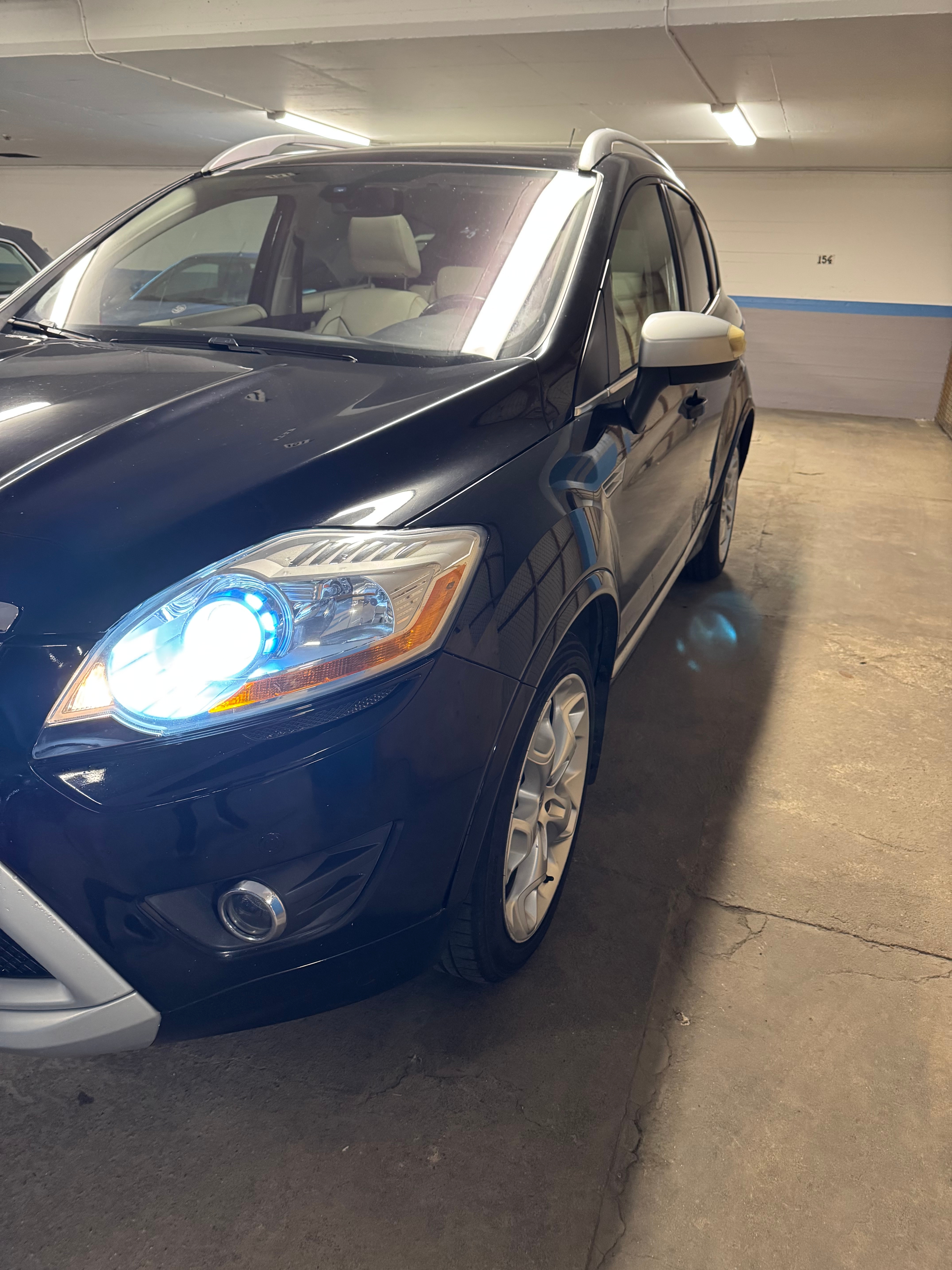 Ford Kuga 2.0 TDCi DPF 2011, bild 2/7
