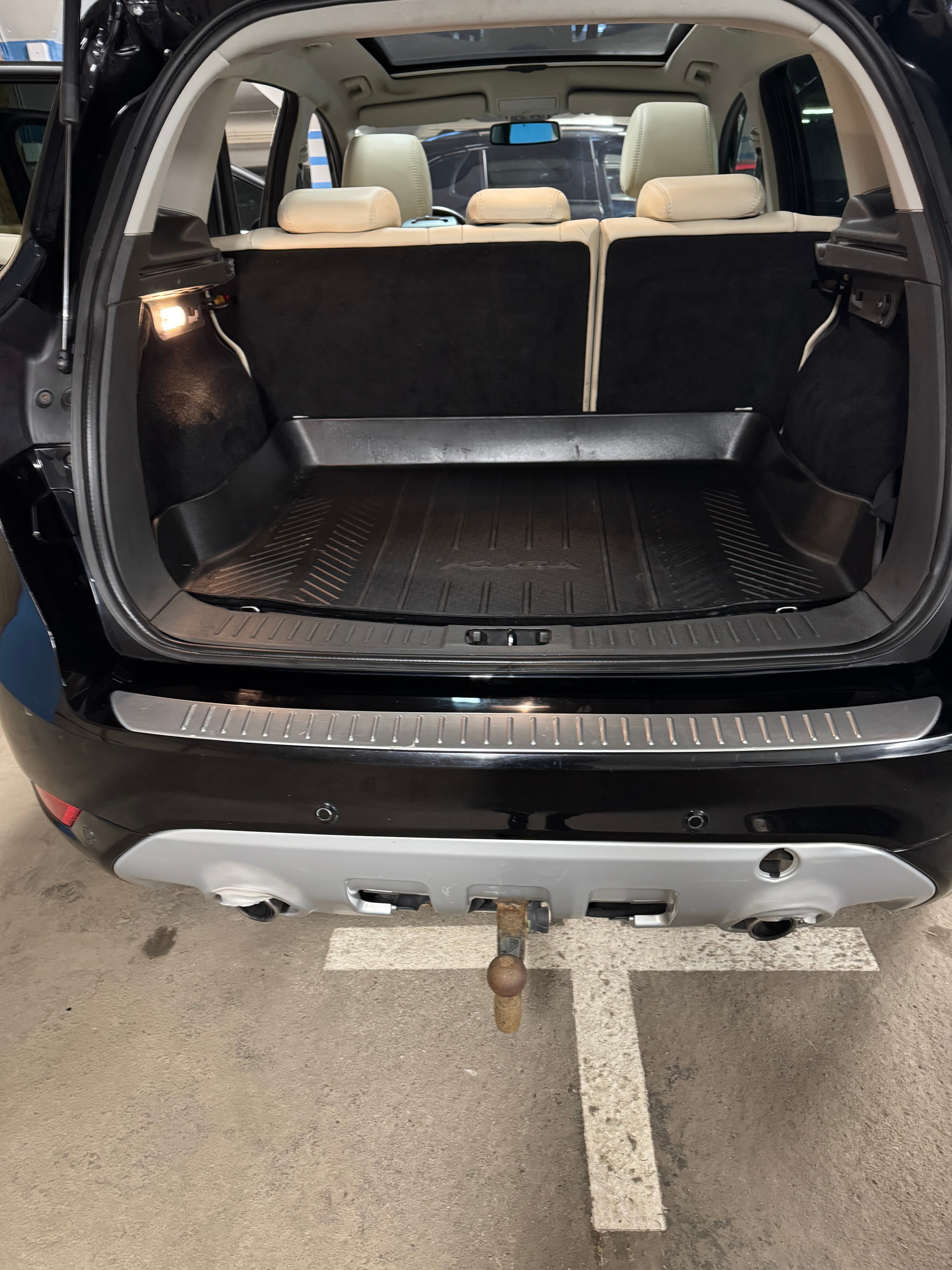 Ford Kuga 2.0 TDCi DPF 2011, bild 4/7