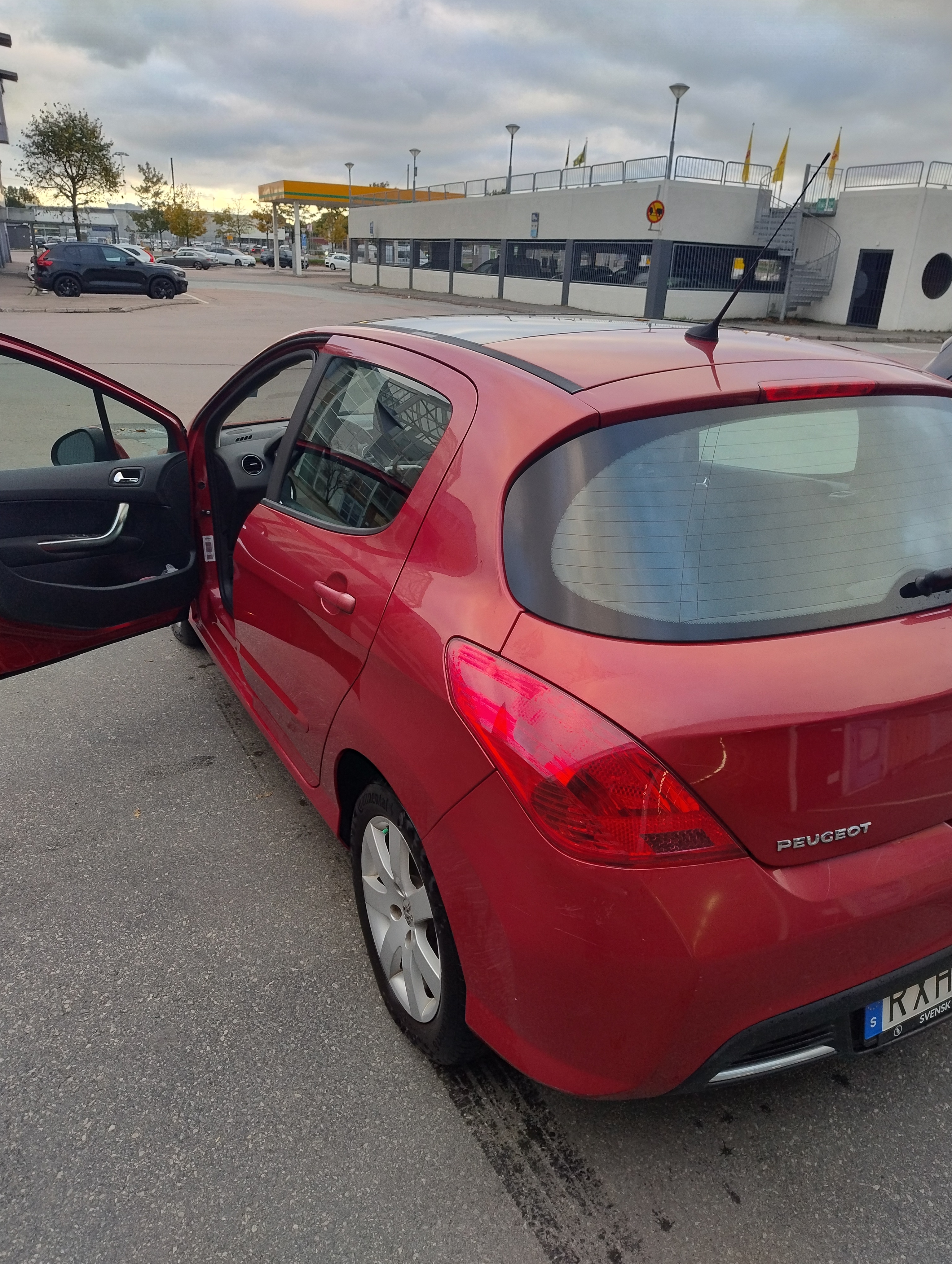 Peugeot 308 HDi FAP 110 2010, bild 4/7