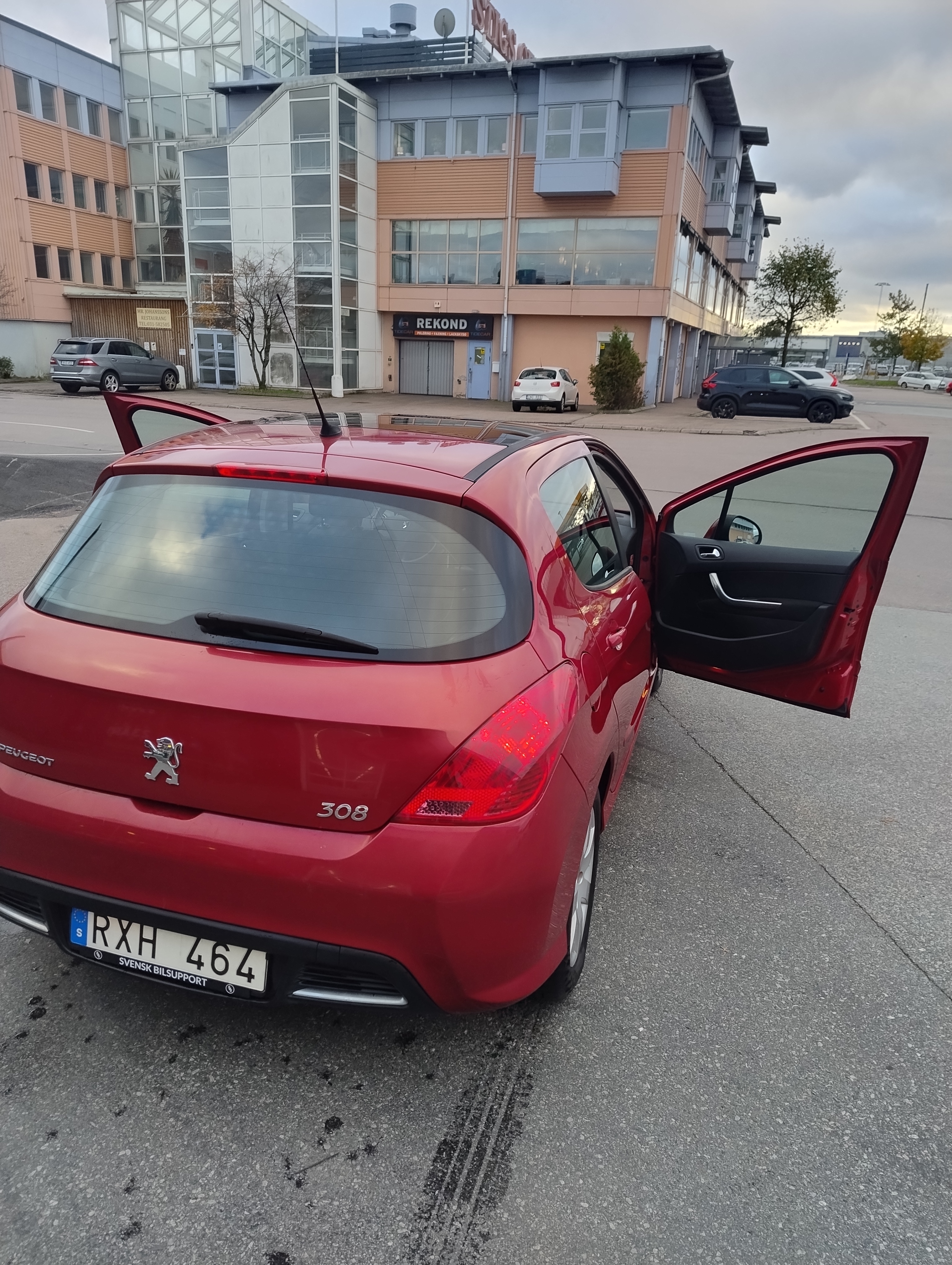 Peugeot 308 HDi FAP 110 2010, bild 2/7