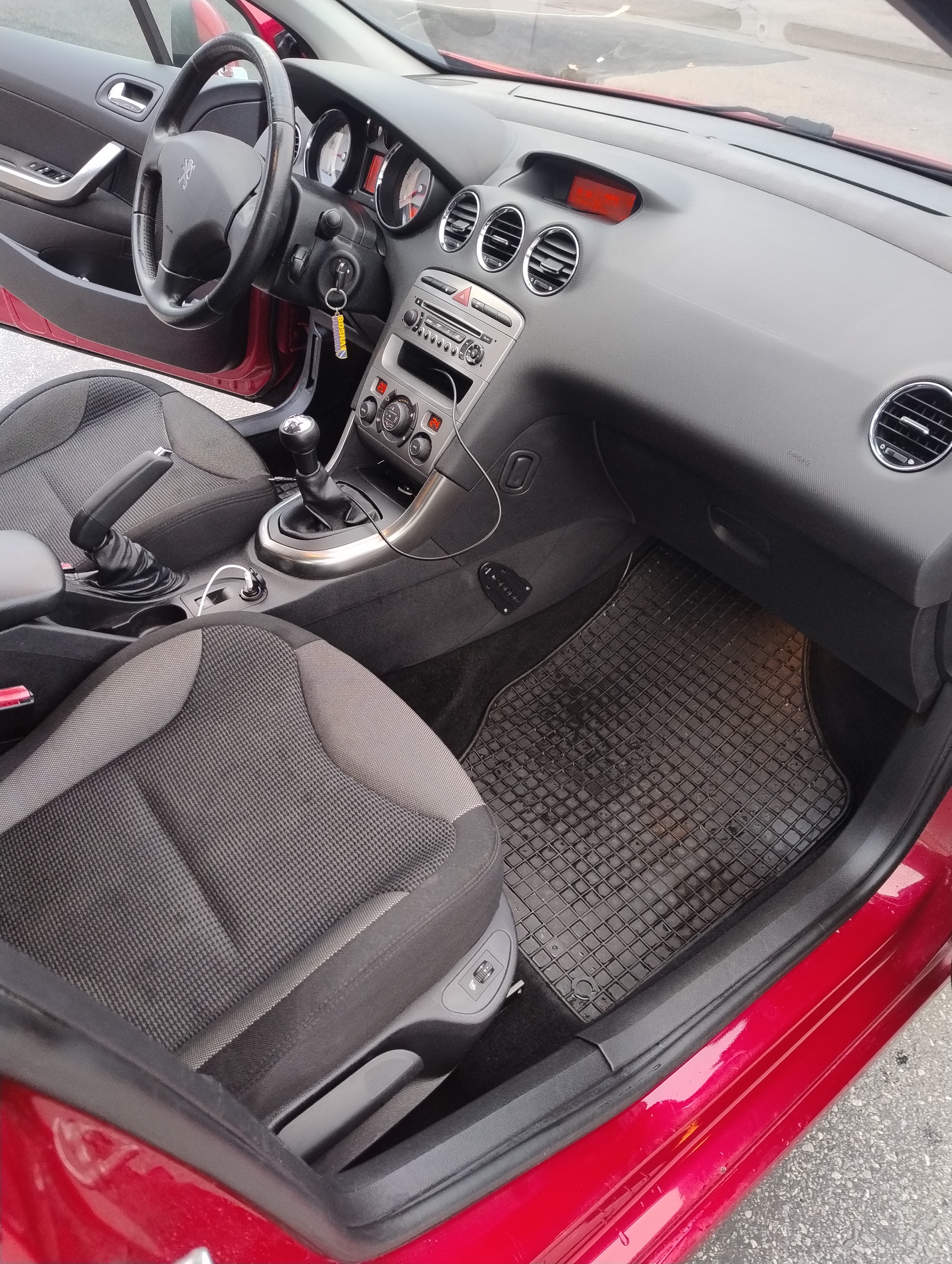 Peugeot 308 HDi FAP 110 2010, bild 3/7