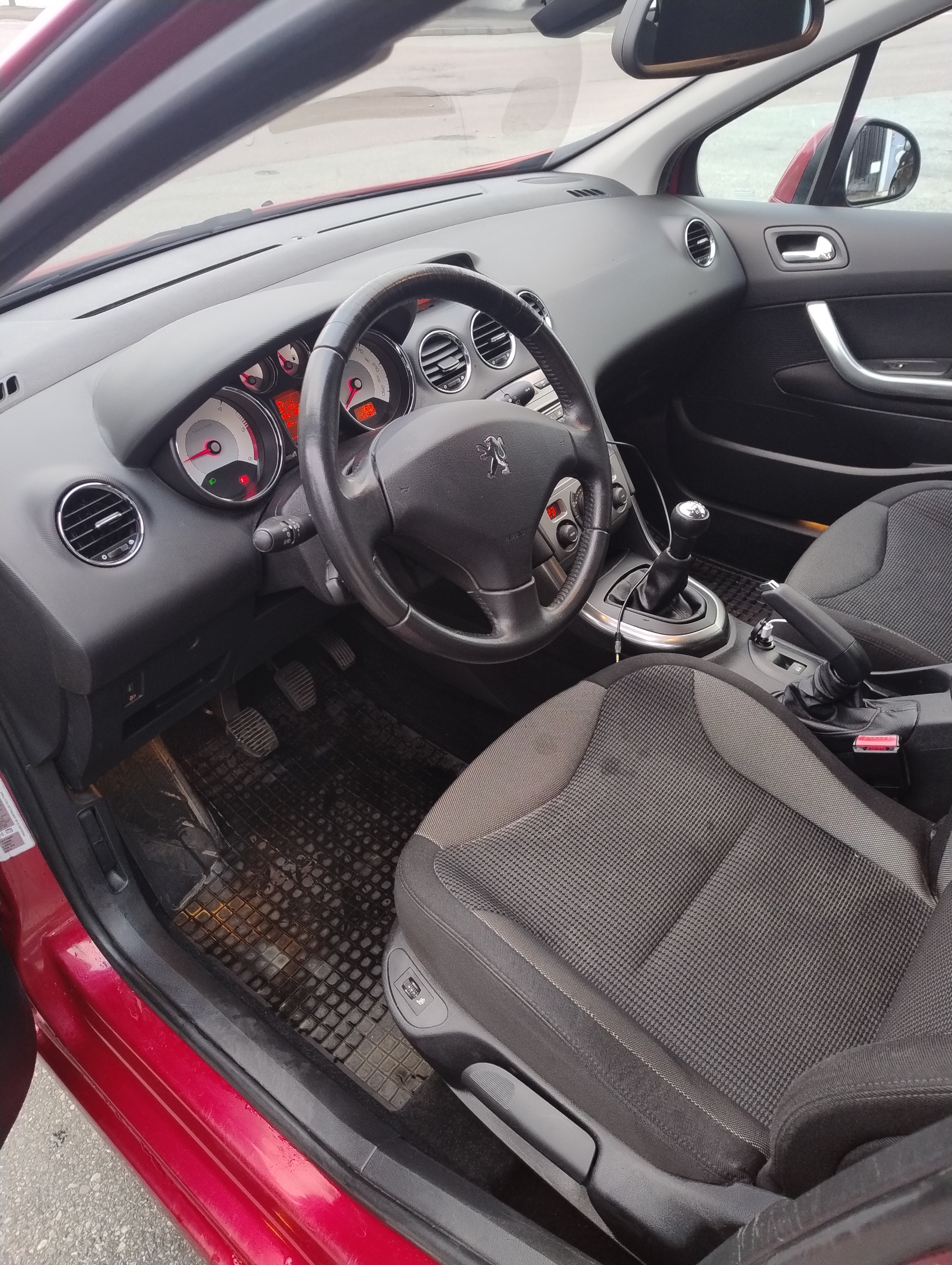 Peugeot 308 HDi FAP 110 2010, bild 5/7