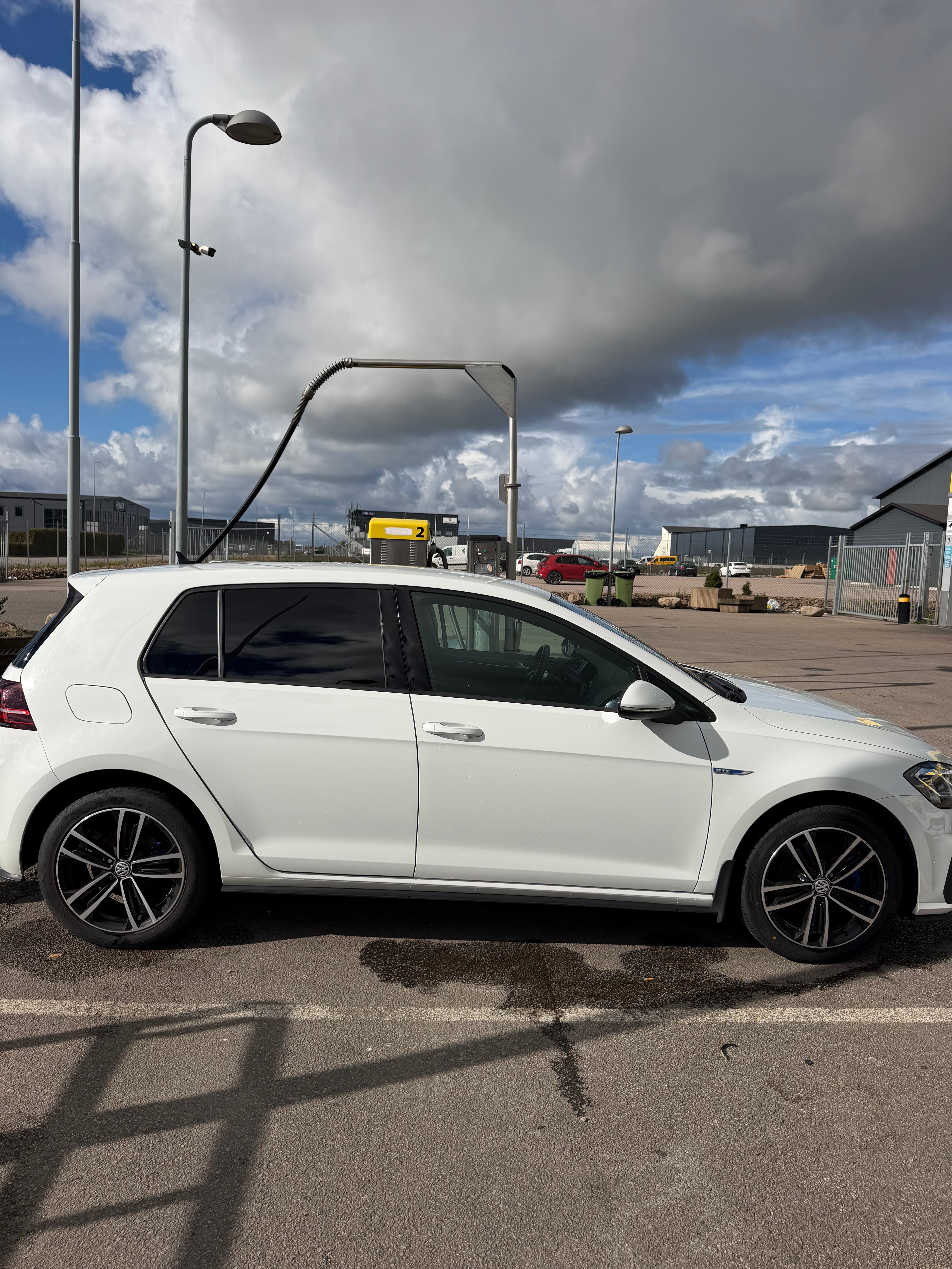 Volkswagen Golf GTE 2020, bild 5/10
