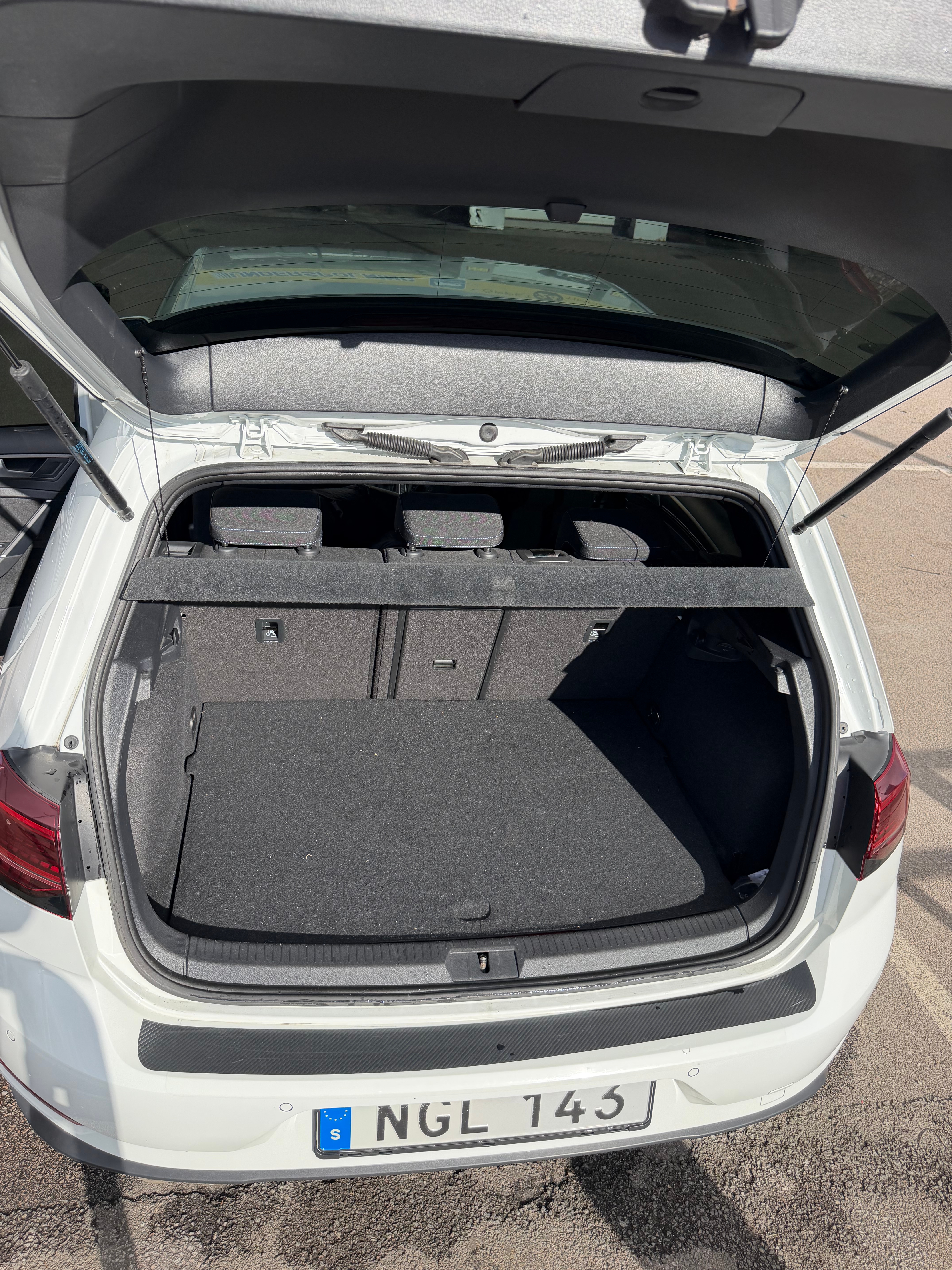 Volkswagen Golf GTE 2020, kuva 9/10