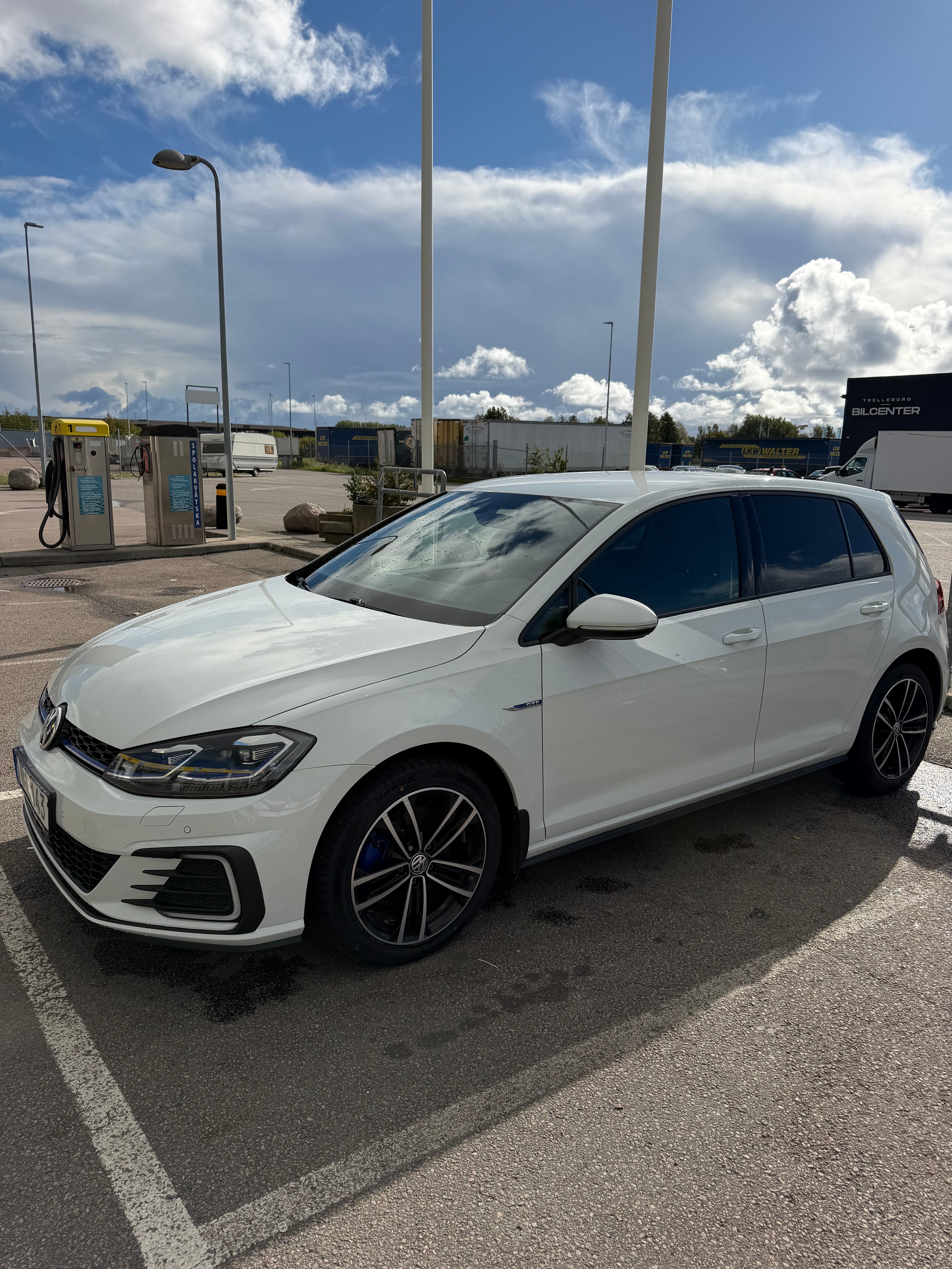 Volkswagen Golf GTE 2020, bild 6/10
