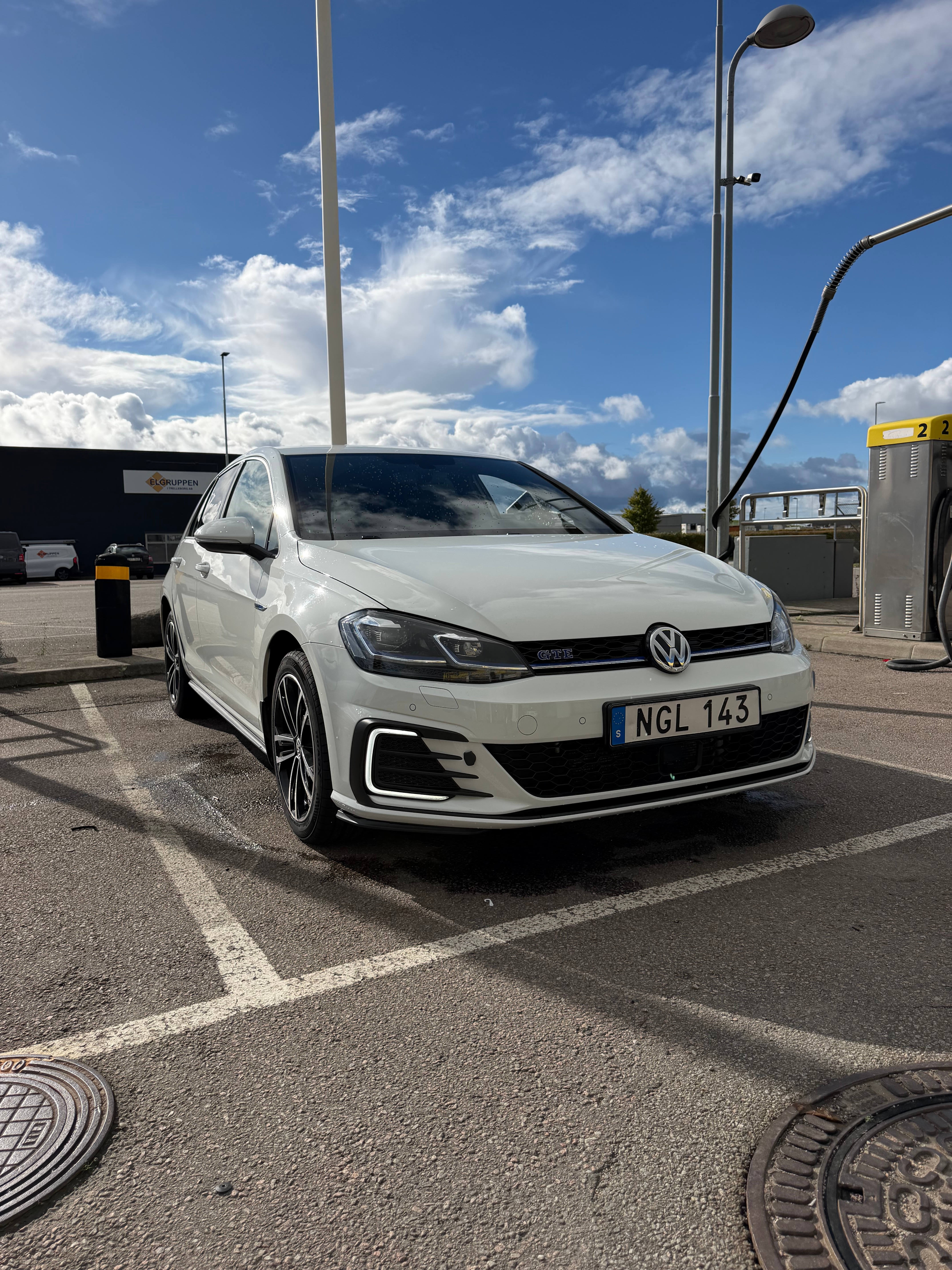 Volkswagen Golf GTE 2020, bild 2/10