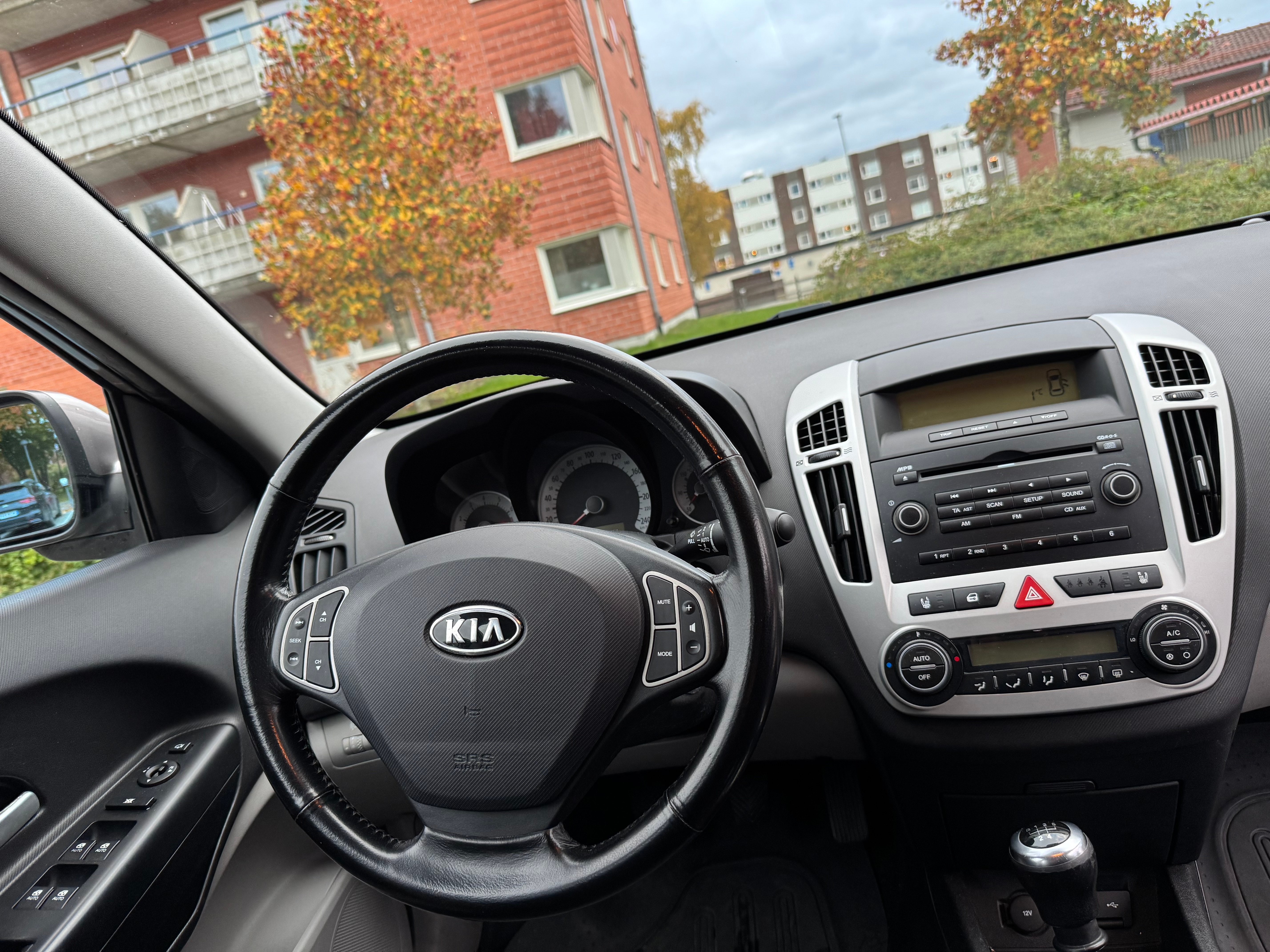 Kia Ceed 1.6 2007, bild 5/9